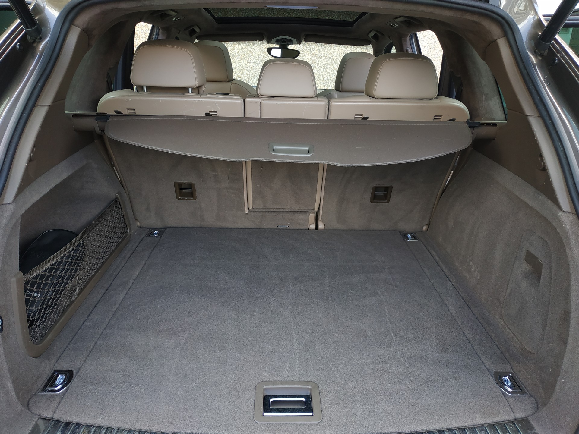 PORSCHE Cayenne Turbo-image-24