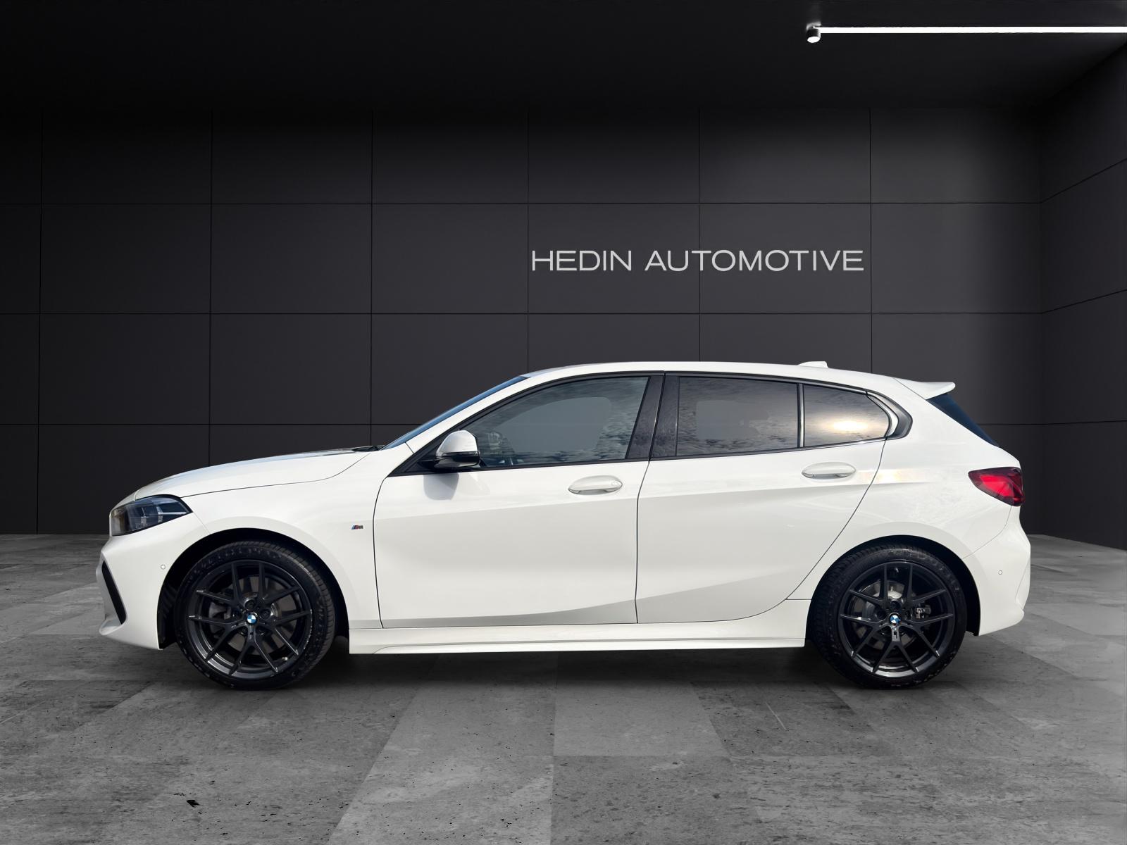 BMW 120d xDrive SAG-showroom-element-1