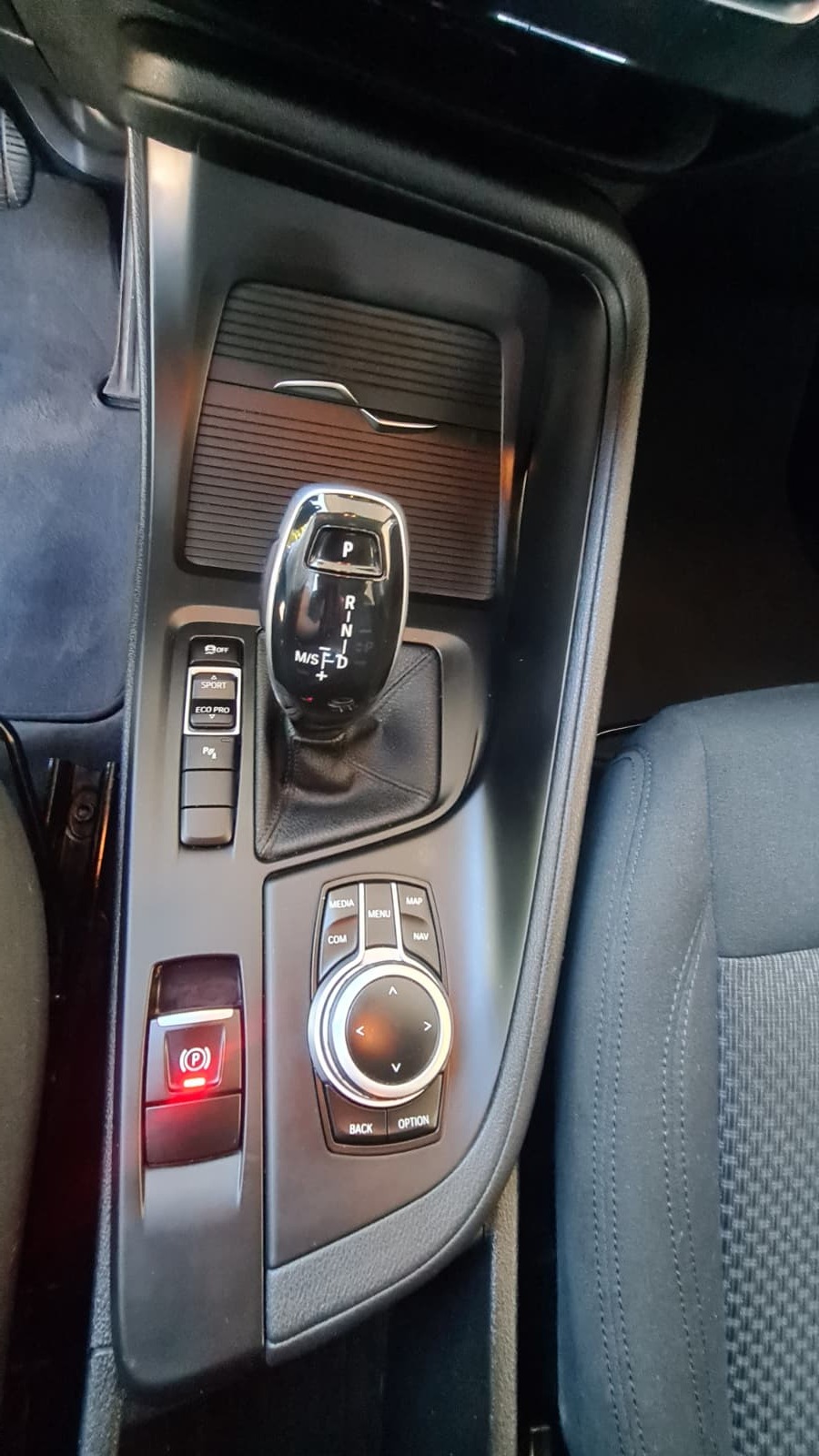 BMW X1 sDrive 18d Steptronic ** Gr-Navi ** Tempomat ** Klimaautomat ** PDC V+H ** Frisch Ab MFK & Service **-image-16