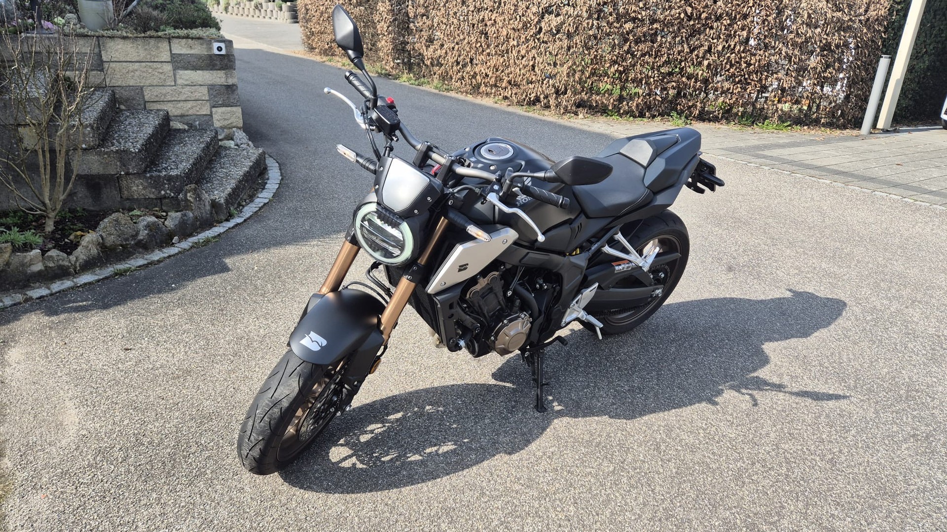 HONDA CB 650 R-image-0