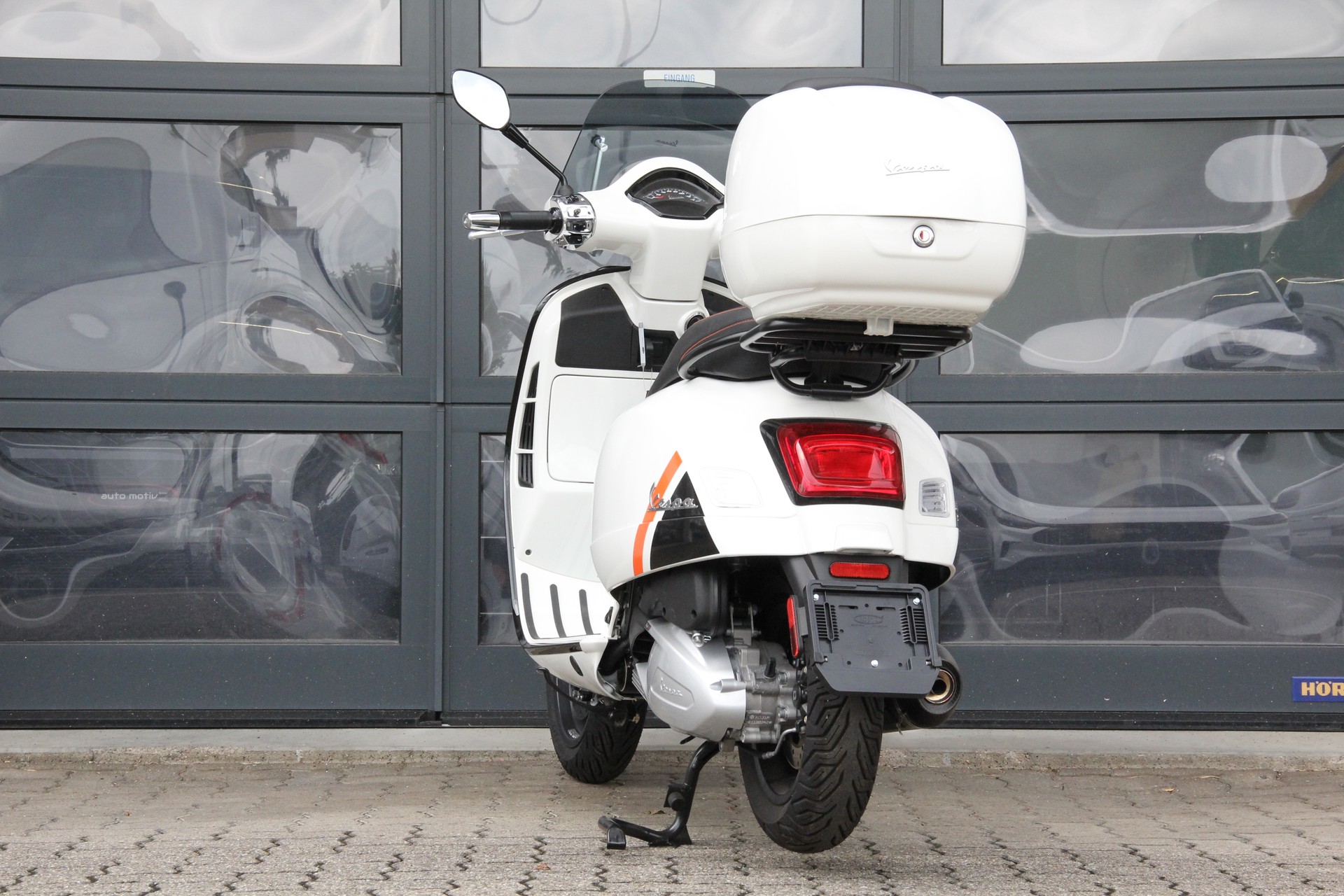 PIAGGIO Vespa GTS 300 Super Sport ABS-image-5