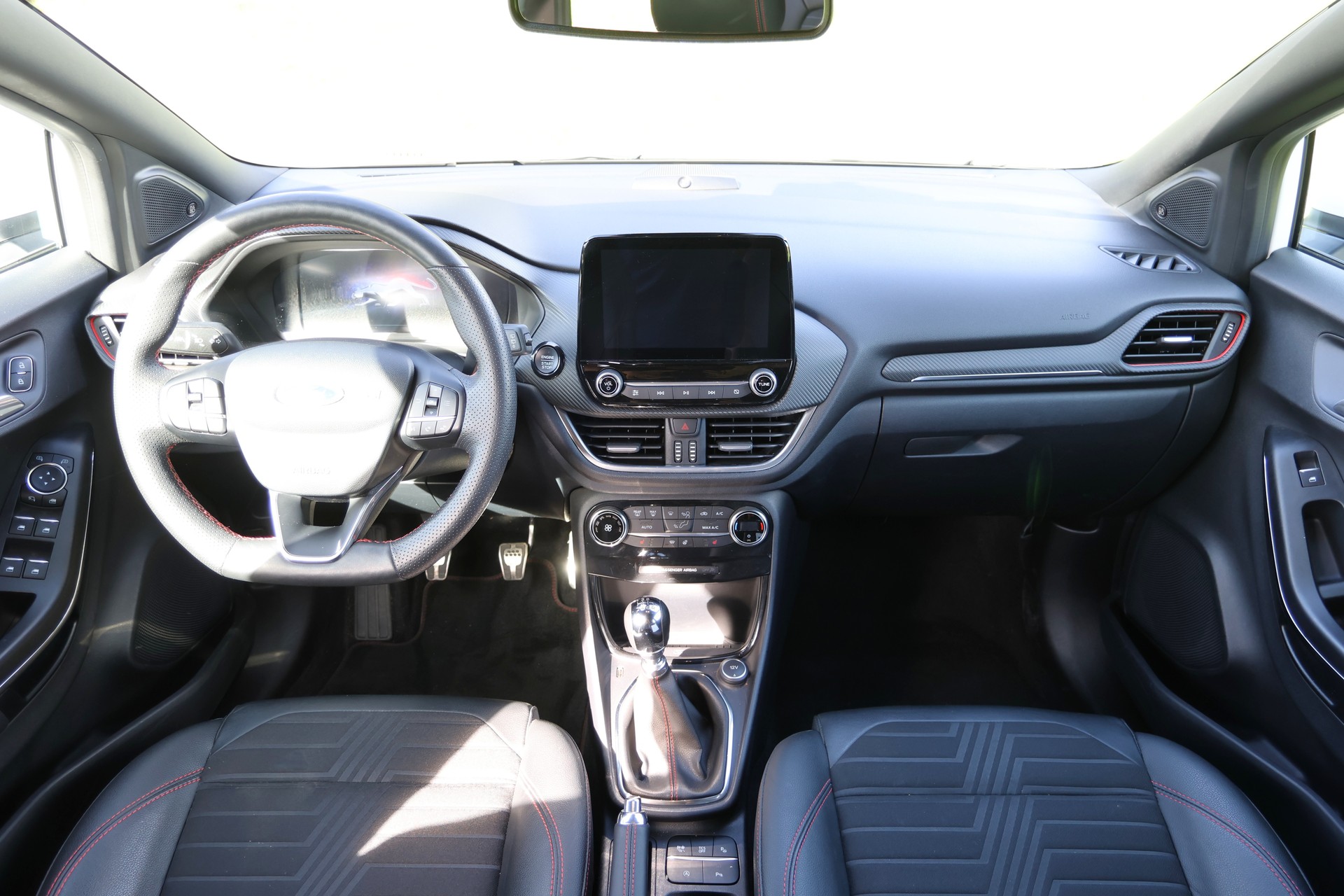 FORD Puma 1.0 MHEV ST-Line X-showroom-element-3