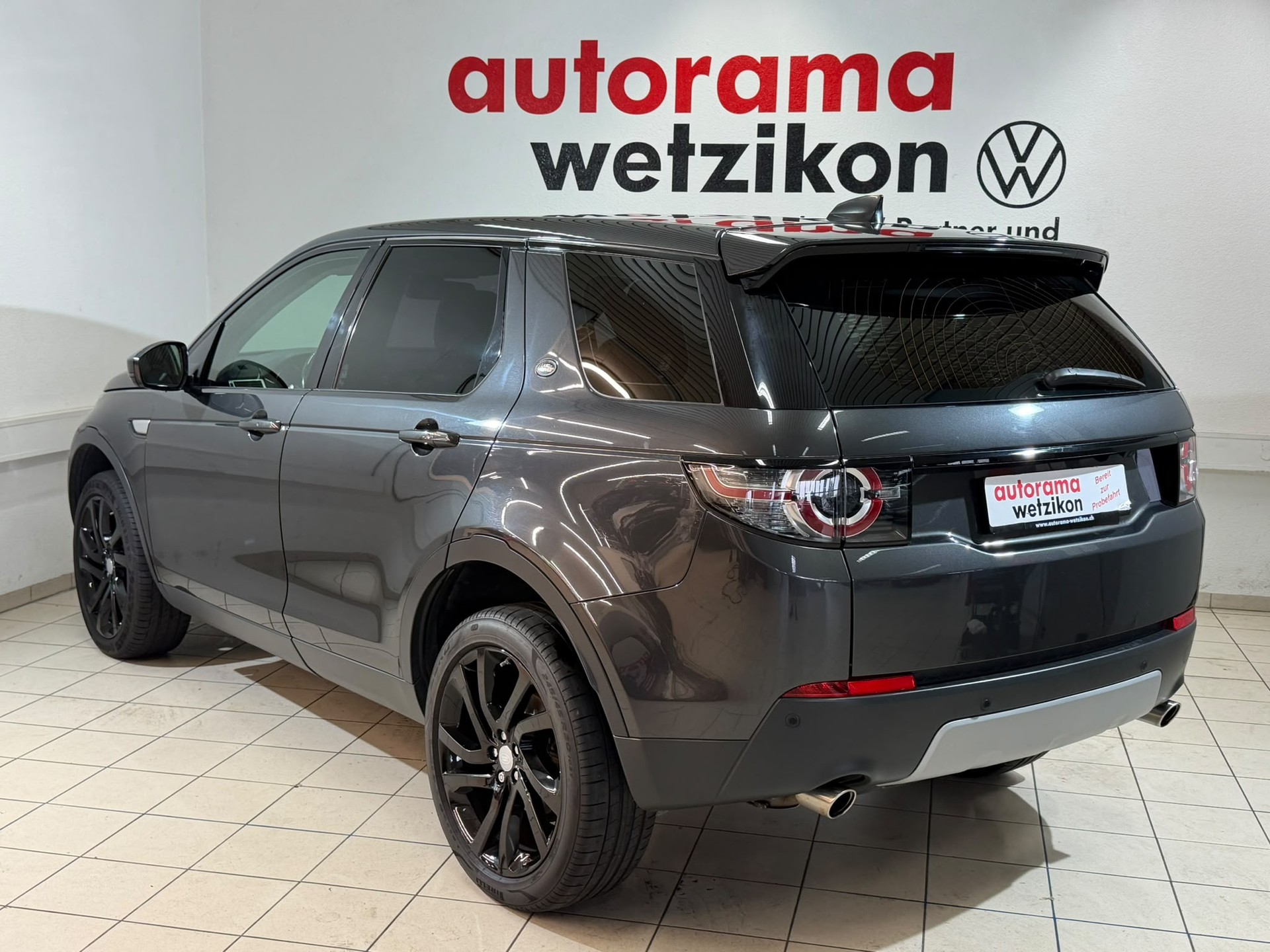 LAND ROVER Discovery Sport 2.0 SD4 HSE AT9-showroom-element-2