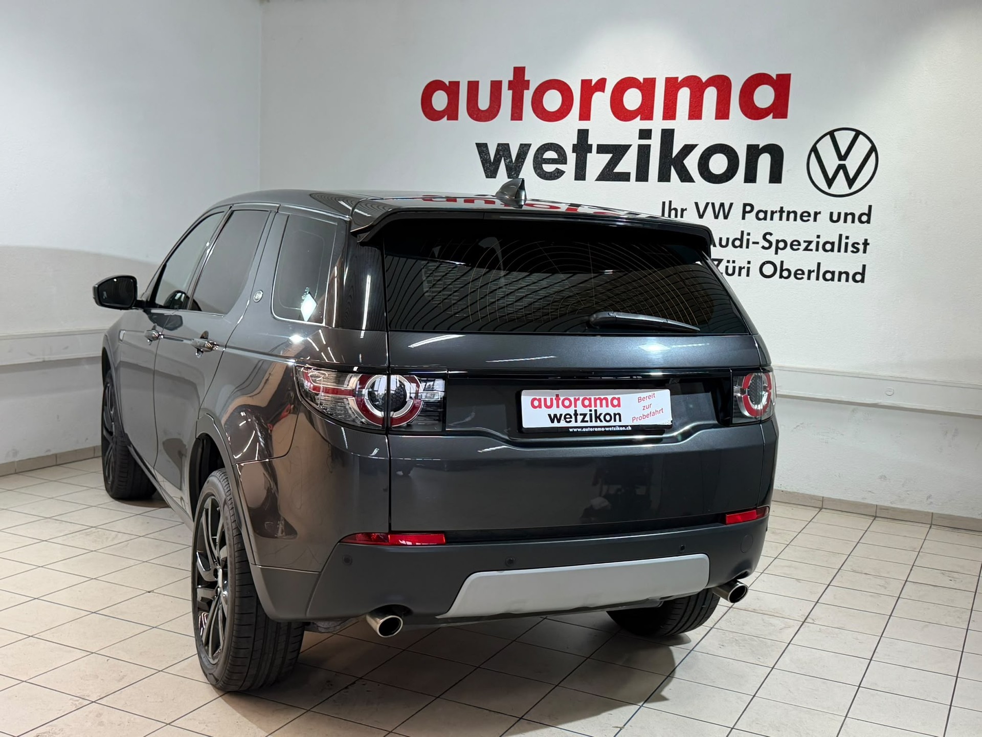 LAND ROVER Discovery Sport 2.0 SD4 HSE AT9-showroom-element-3