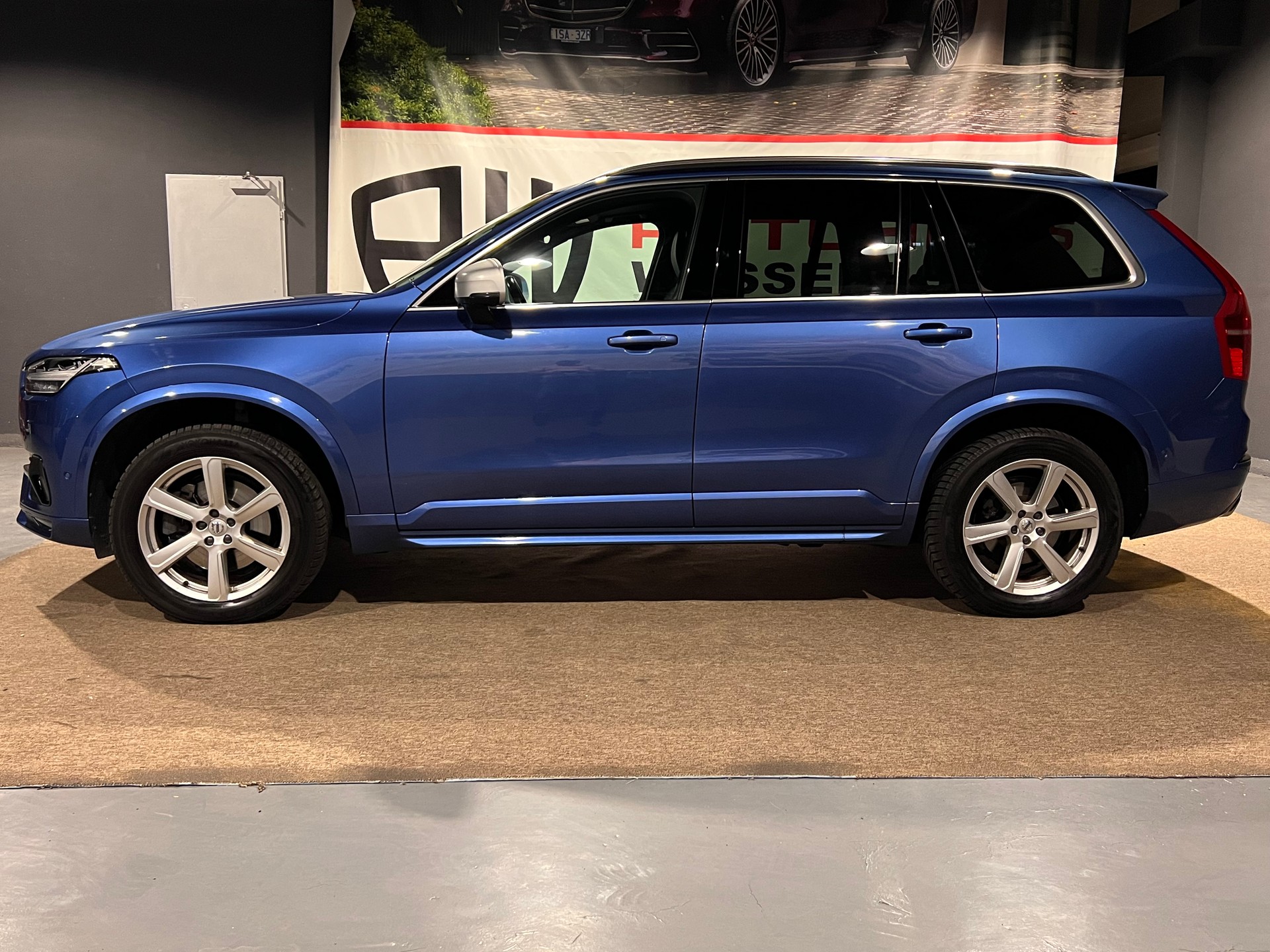 VOLVO XC90 T6 AWD R-Design Geartronic-image-6