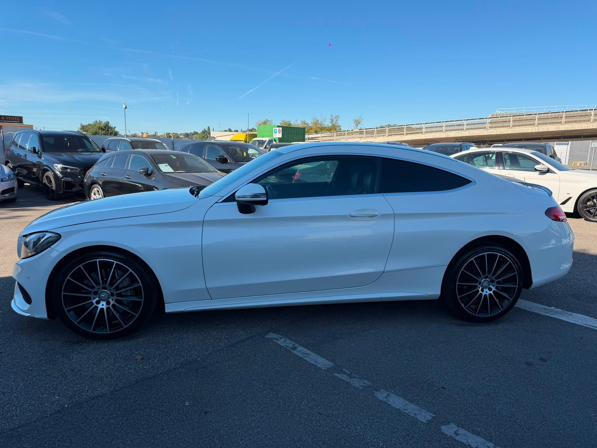 MERCEDES-BENZ C 250 d AMG Line Coupé 9G-Tronic garantie 2 ans expertiser du jours-showroom-element-2