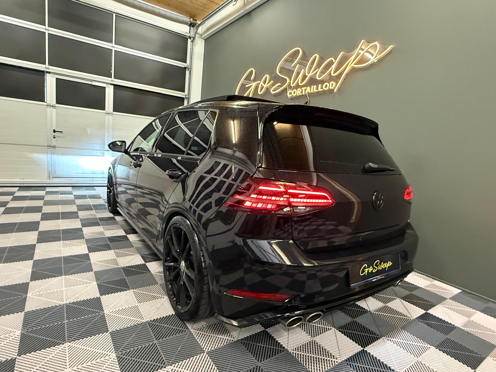 VW Golf 2.0 TSI R 4Motion DSG-showroom-element-3