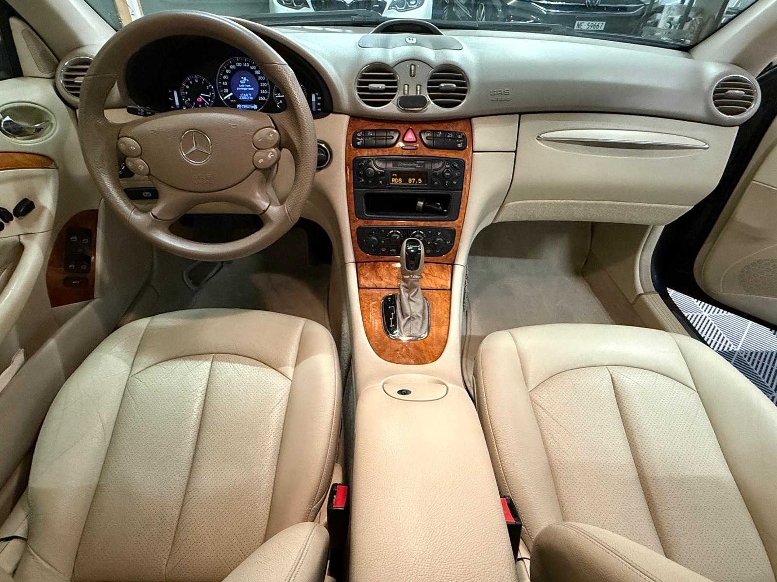 MERCEDES-BENZ CLK 320 Elégance Automatic-image-15