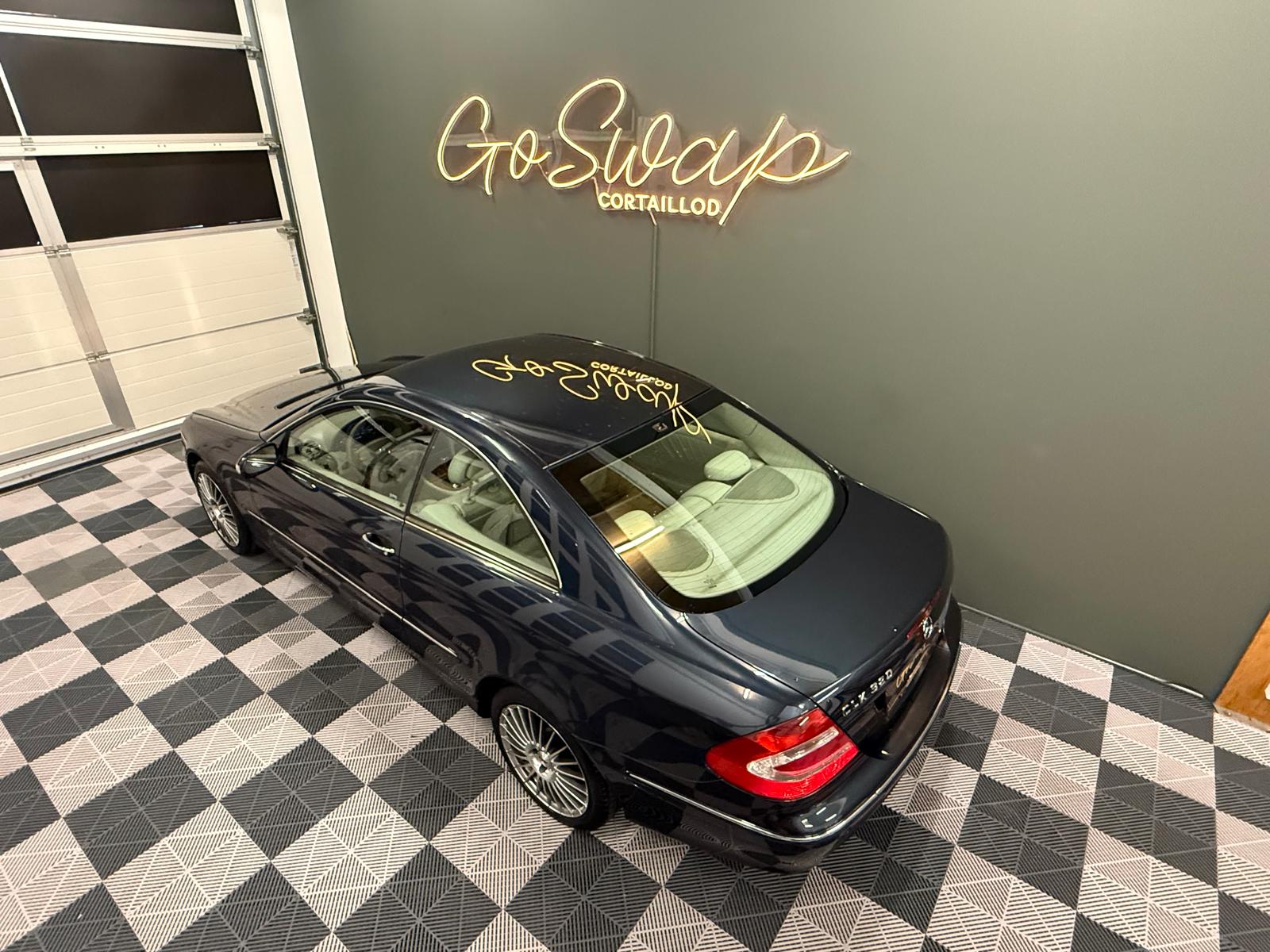 MERCEDES-BENZ CLK 320 Elégance Automatic-showroom-element-2