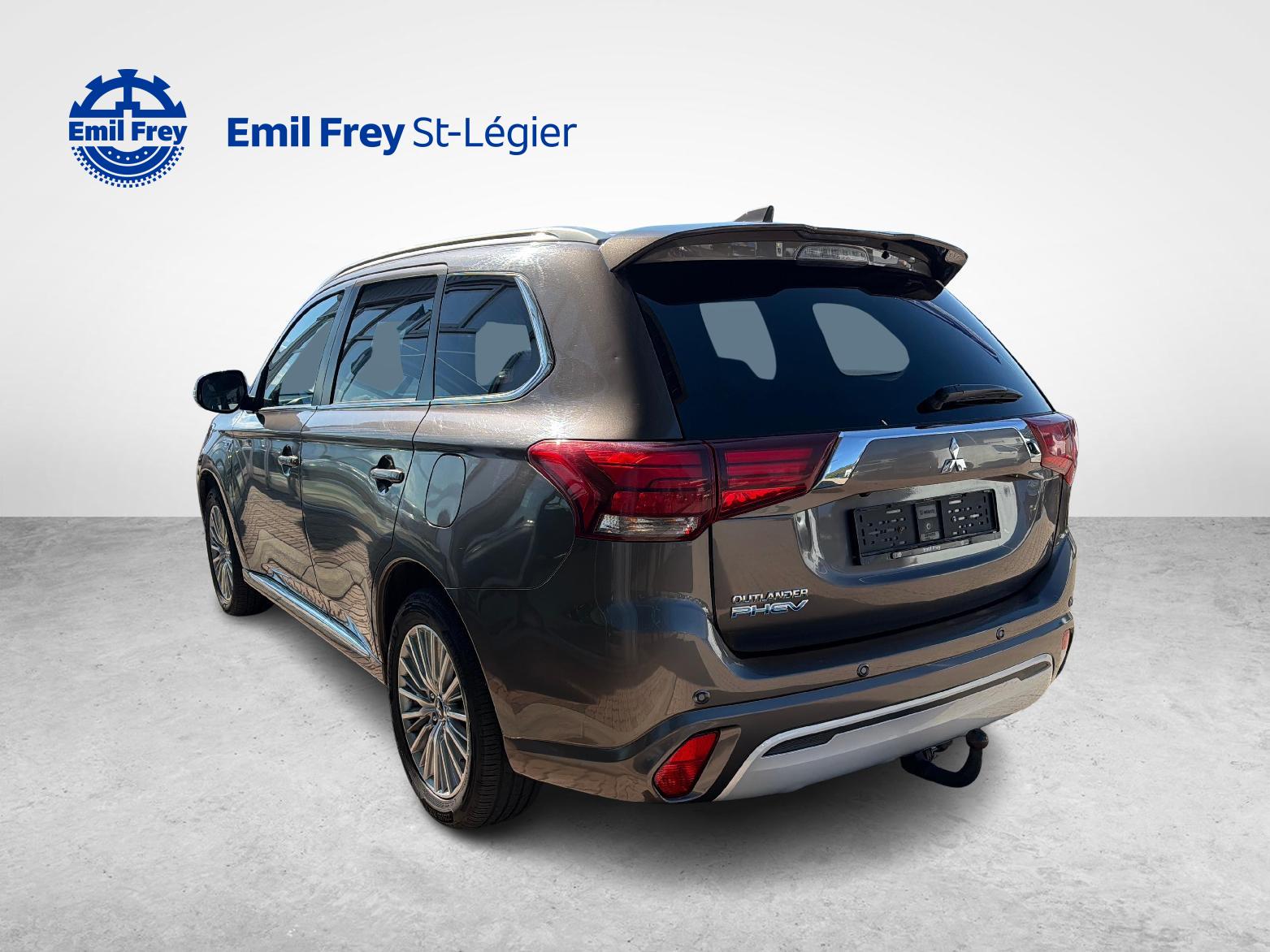 MITSUBISHI Outlander 2.4 PHEV Diamond+-showroom-element-2