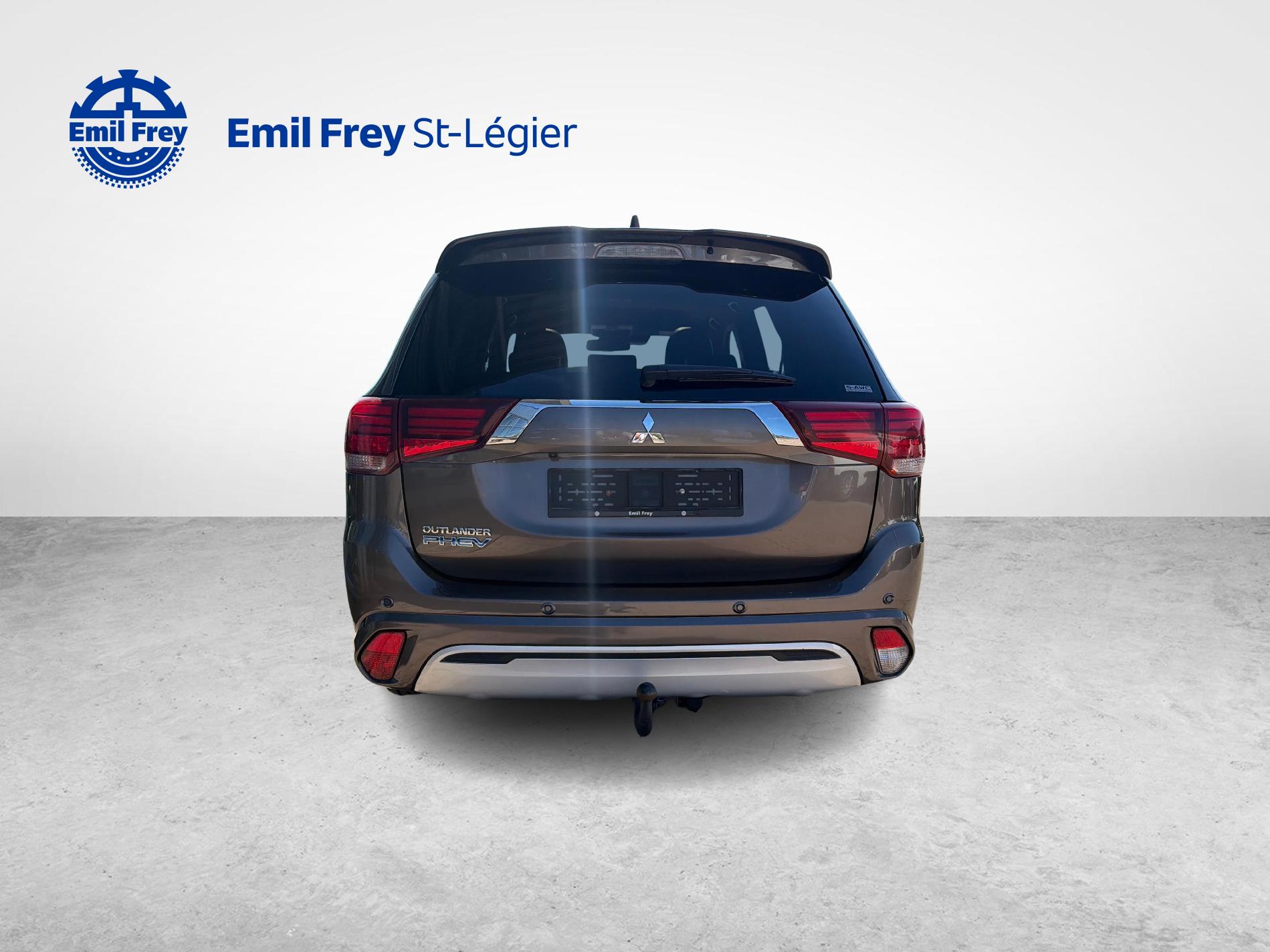MITSUBISHI Outlander 2.4 PHEV Diamond+-showroom-element-3