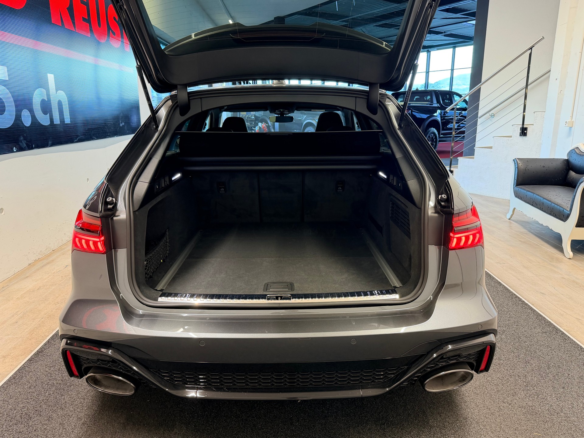 AUDI RS6 Avant 4.0 TFSI V8 Performance quattro-image-13