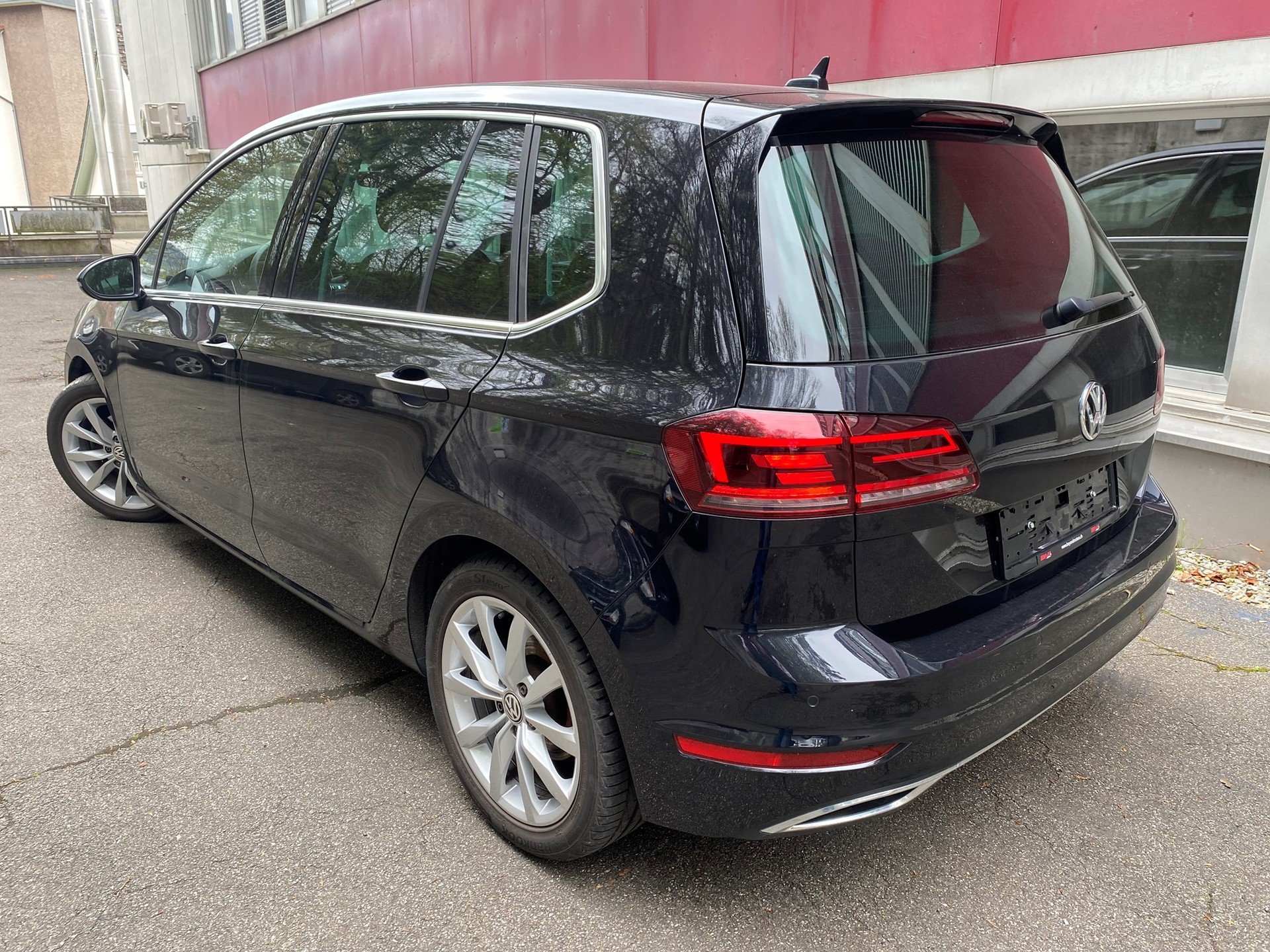 VW Golf Sportsvan 1.5 TSI EVO Highline DSG-image-4