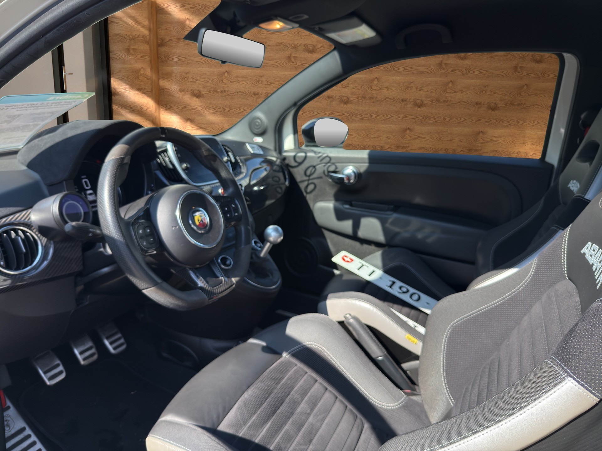 FIAT 595 1.4 16V Turbo Abarth Competizione 110° Anniv.-image-8