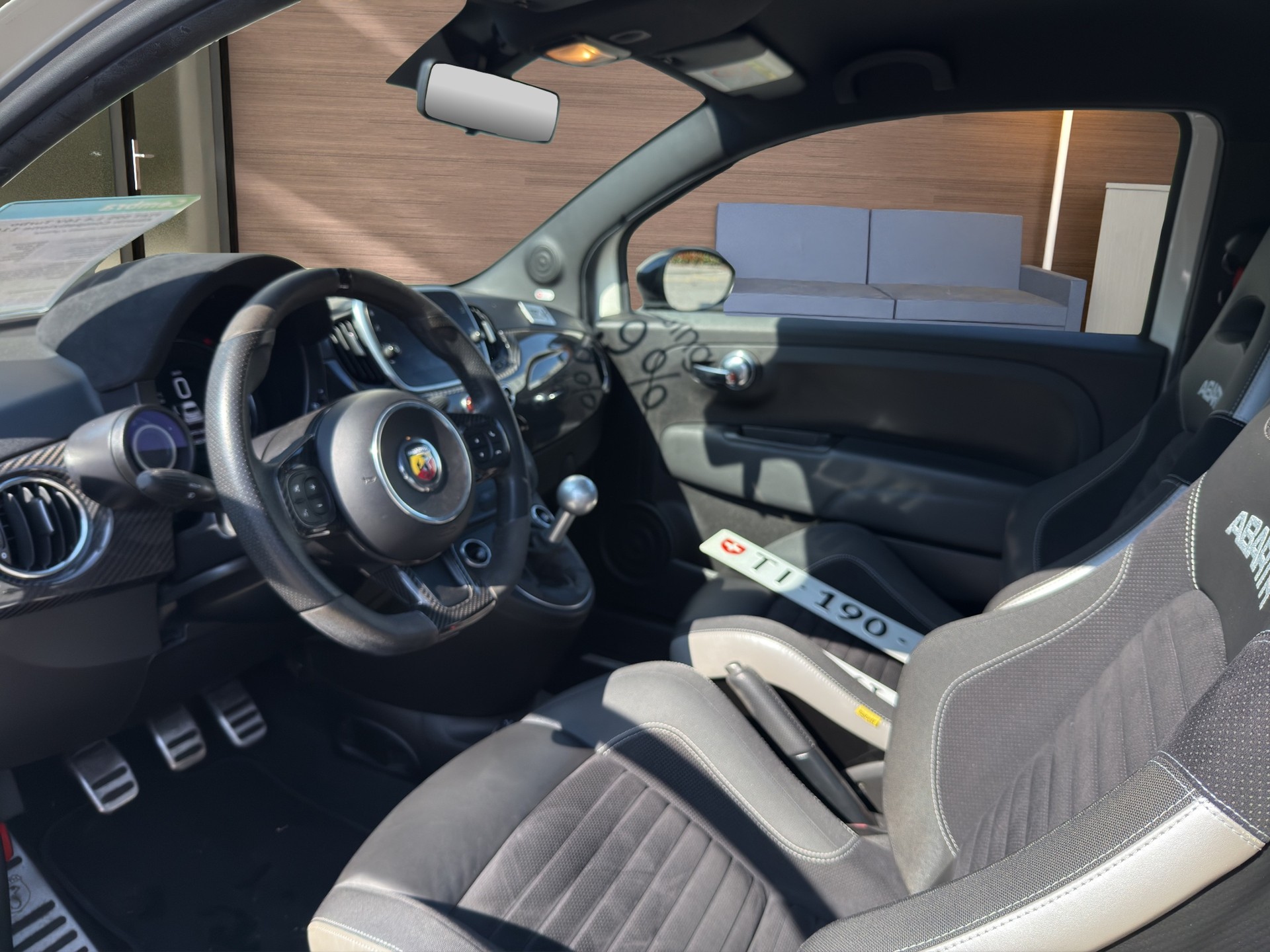 FIAT 595 1.4 16V Turbo Abarth Competizione 110° Anniv.-image-8