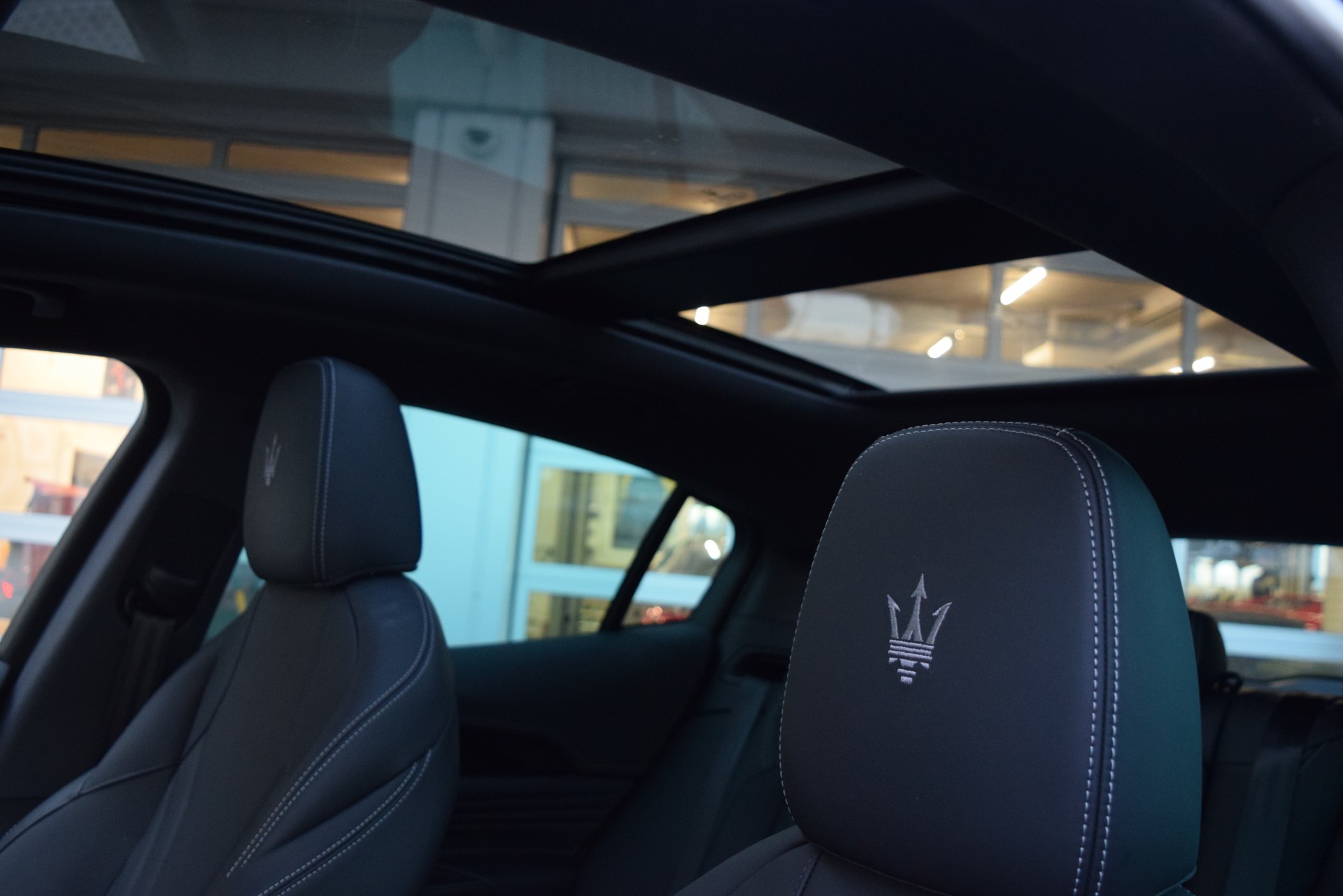 MASERATI Grecale 2.0 MHEV Modena Hybrid Automatica-image-14