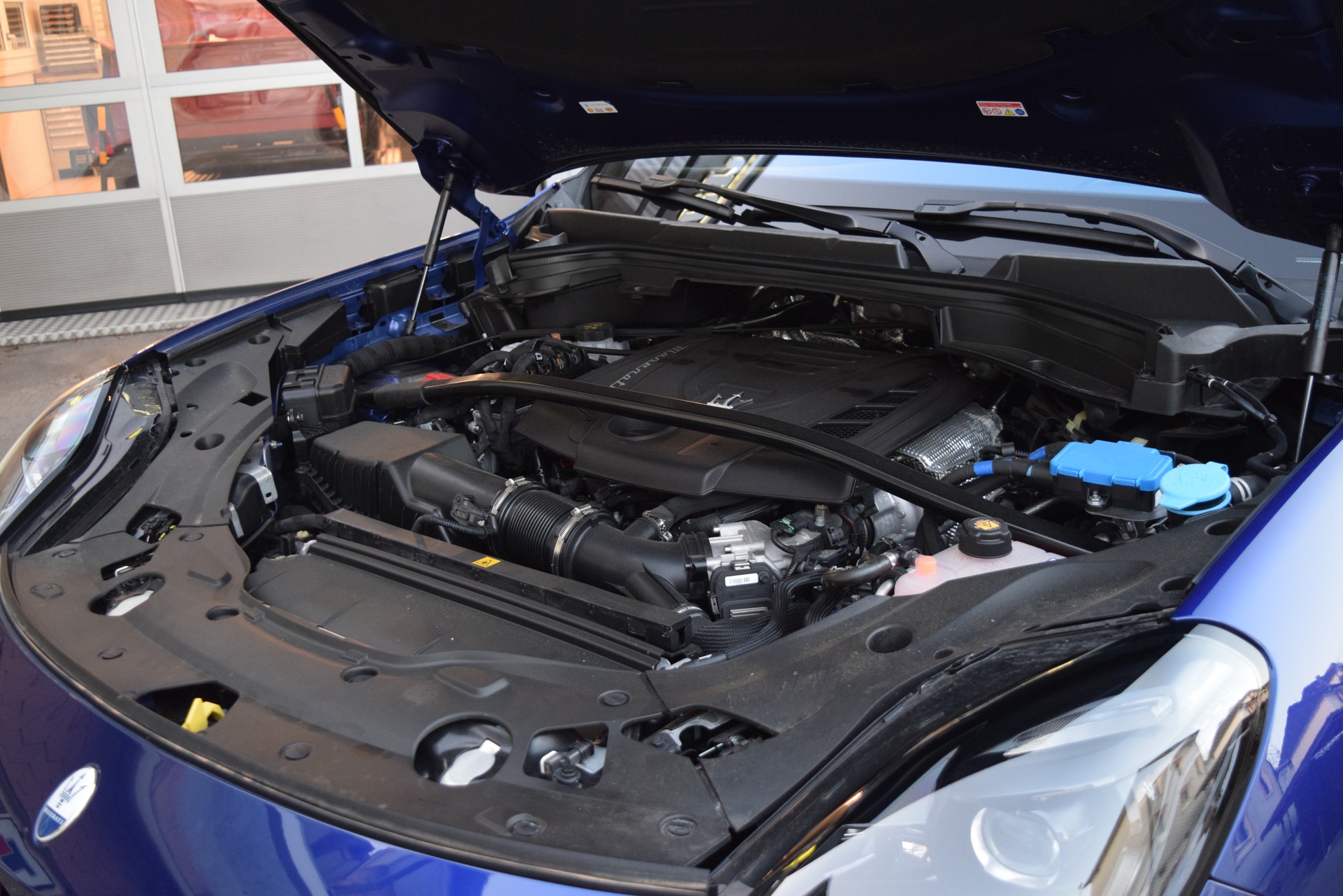 MASERATI Grecale 2.0 MHEV Modena Hybrid Automatica-image-18