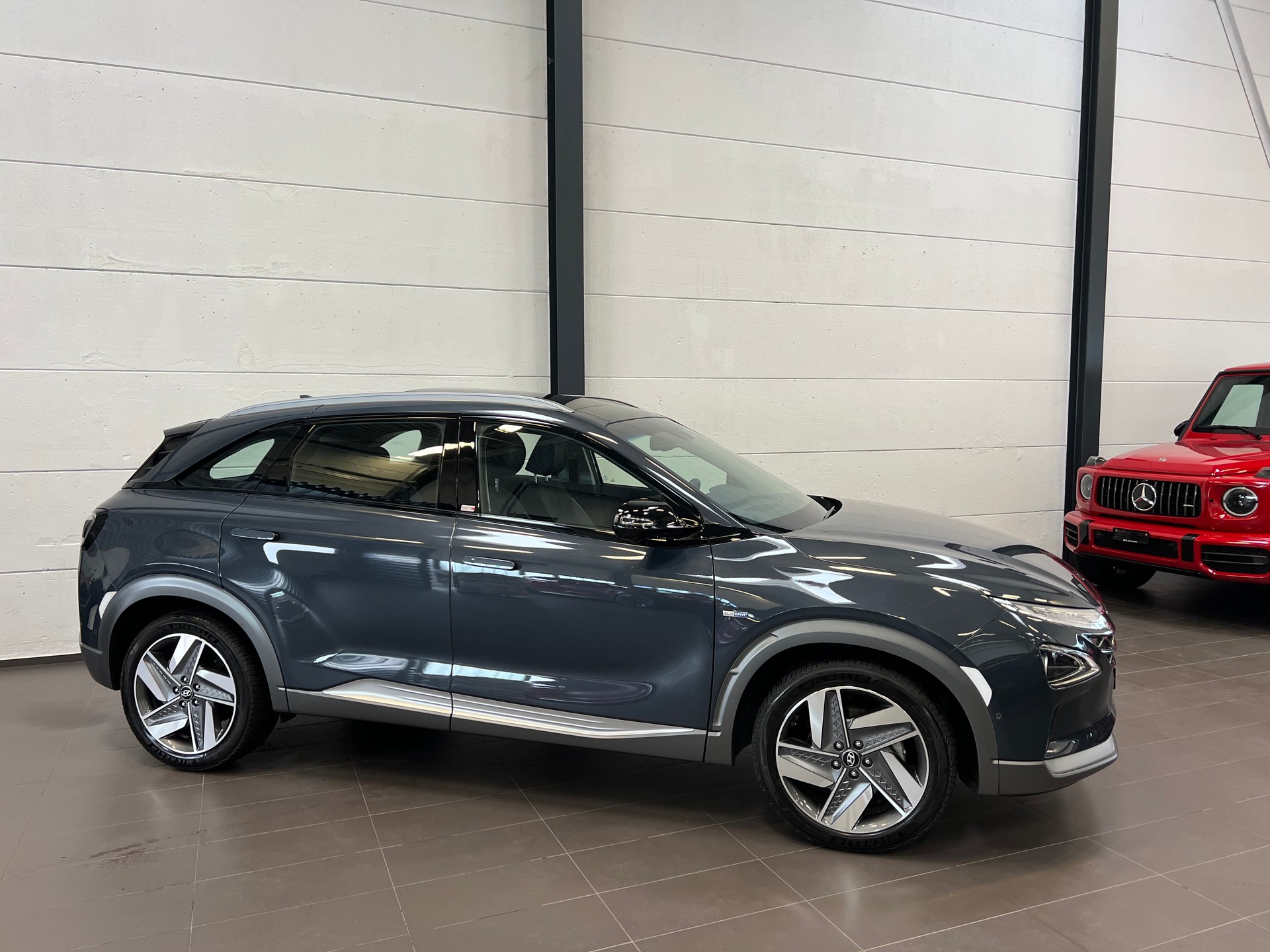 HYUNDAI Nexo Fuel Cell Amplia-showroom-element-3