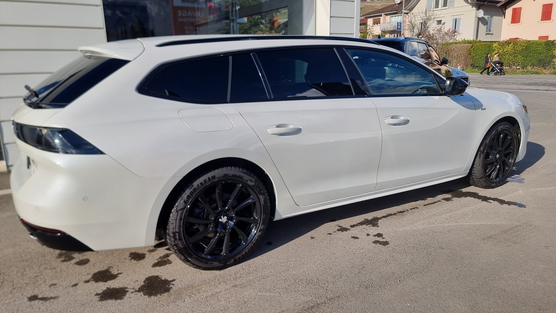 PEUGEOT 508 SW 1.6 Pure Tech GT Line EAT8-image-2