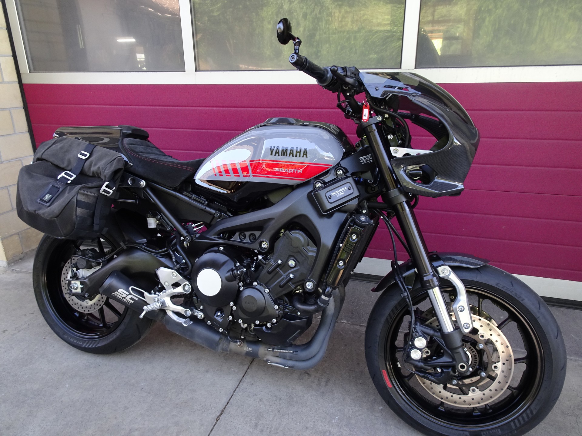 YAMAHA XSR 900 Abarth-showroom-element-2