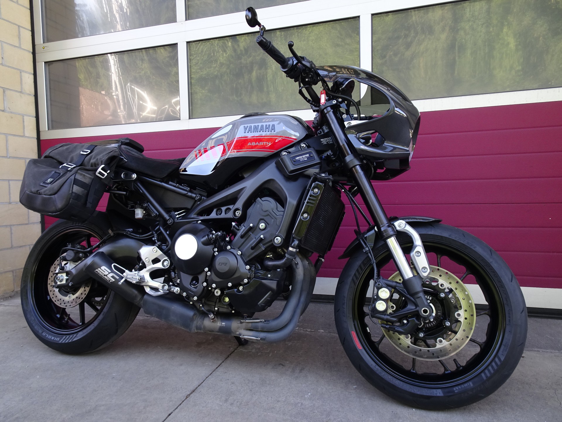YAMAHA XSR 900 Abarth-image-10
