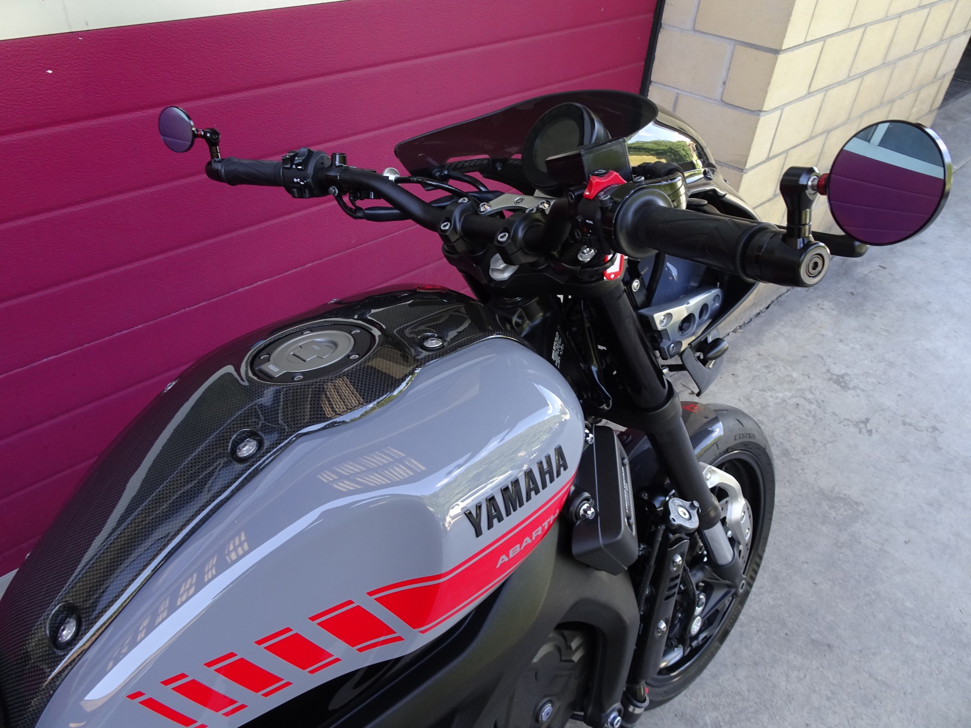 YAMAHA XSR 900 Abarth-image-4