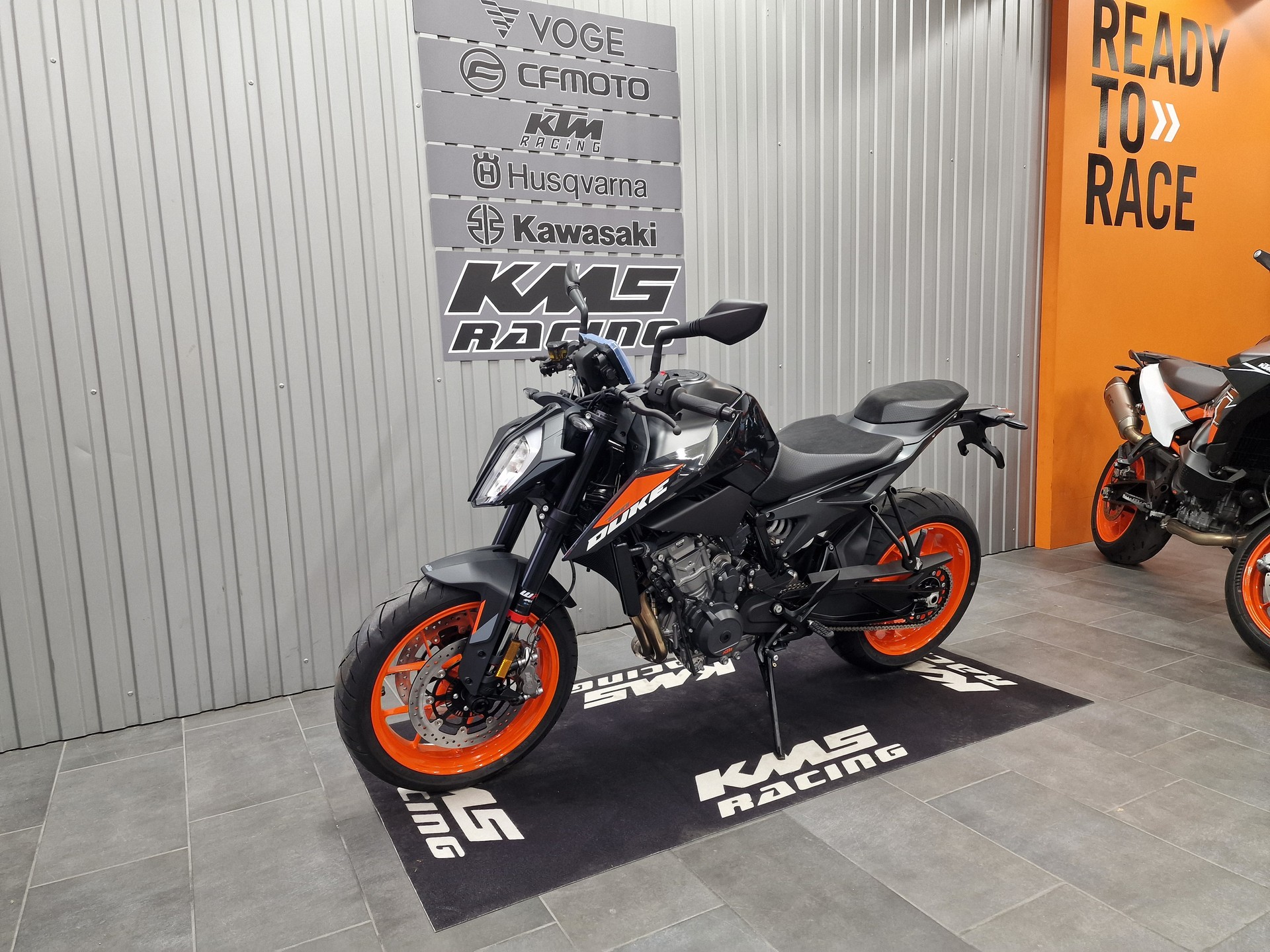 KTM 790 Duke-image-2