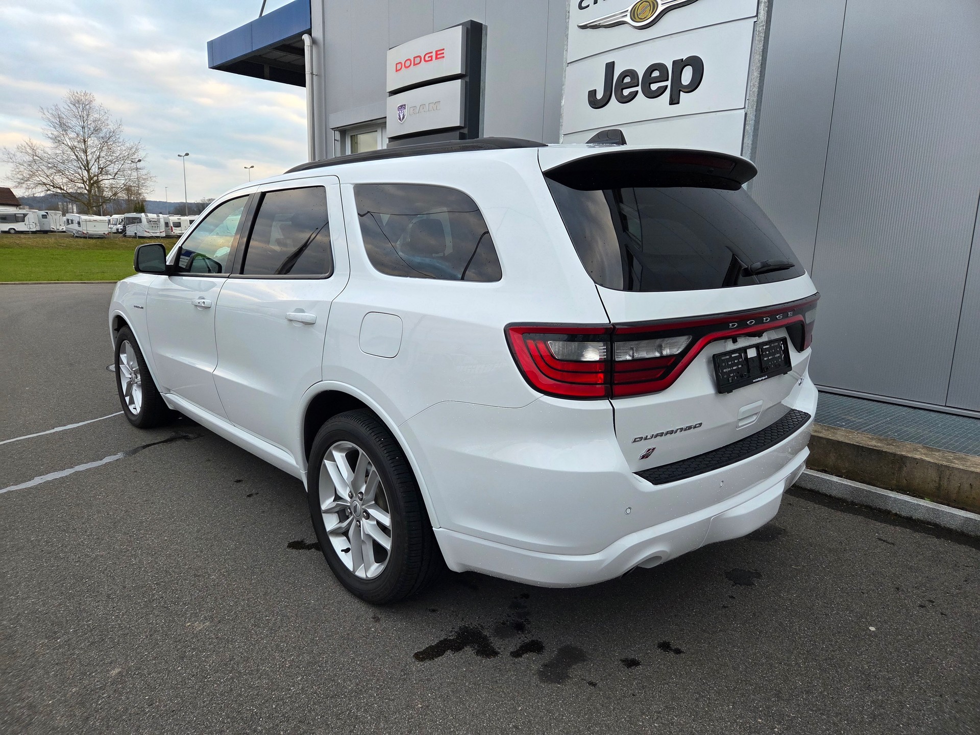 DODGE Durango 5.7 V8 4x4 R/T 365PS / 7-Plätzer 3.5 T AHK-showroom-element-2
