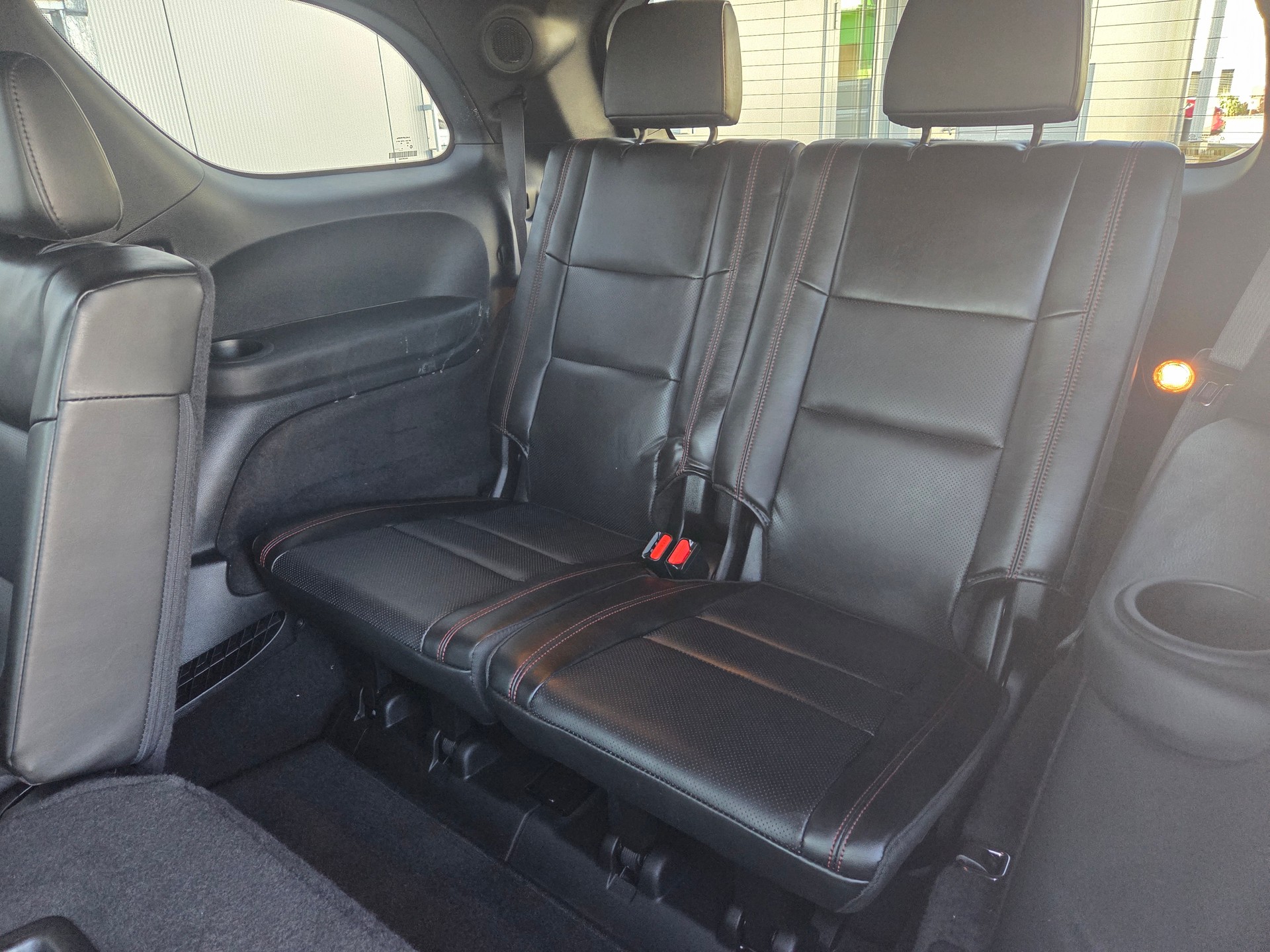 DODGE Durango 5.7 V8 4x4 R/T 365PS / 7-Plätzer 3.5 T AHK-image-11