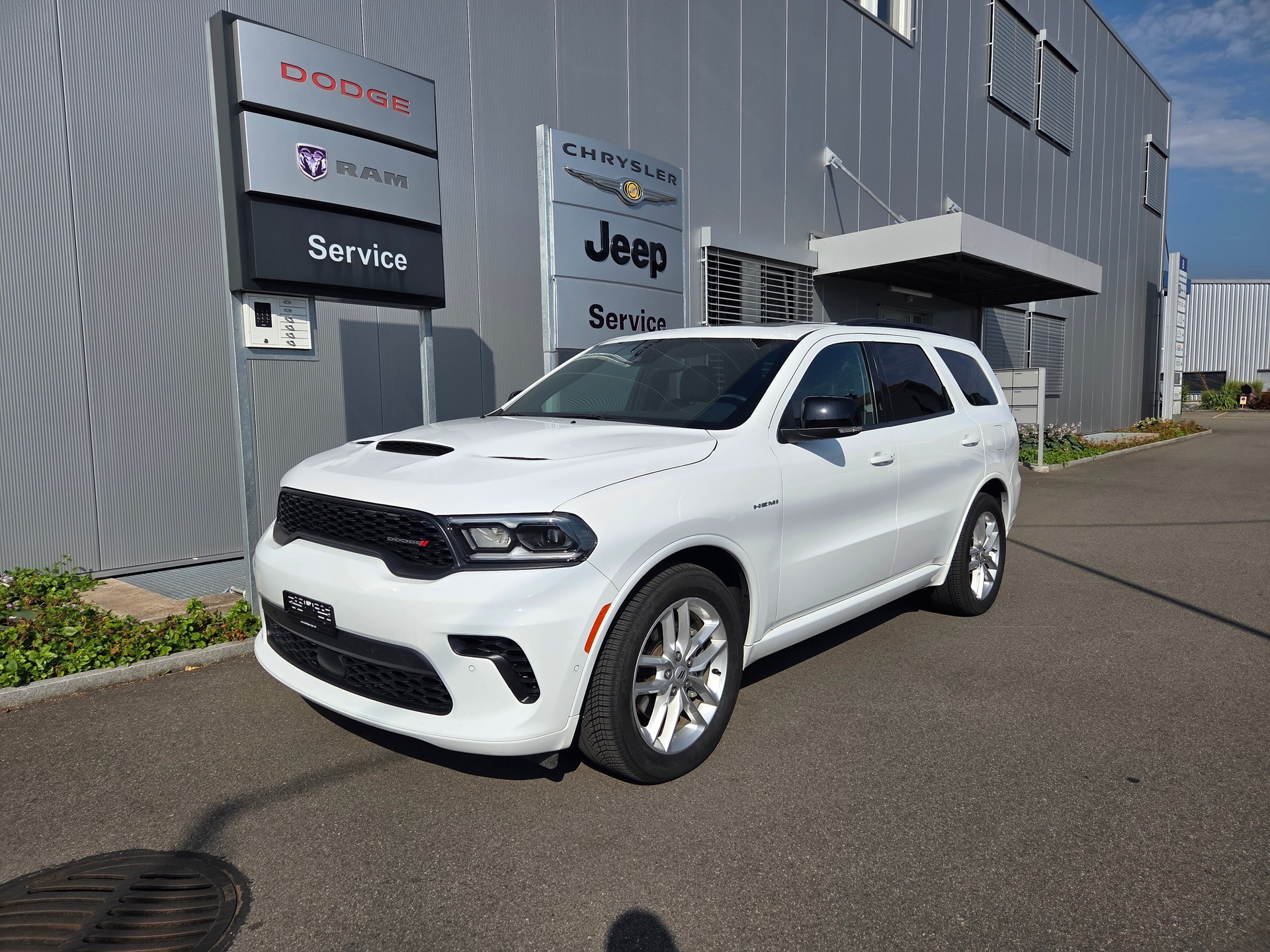 DODGE Durango 5.7 V8 4x4 R/T 365PS / 7-Plätzer 3.5 T AHK-showroom-element-1