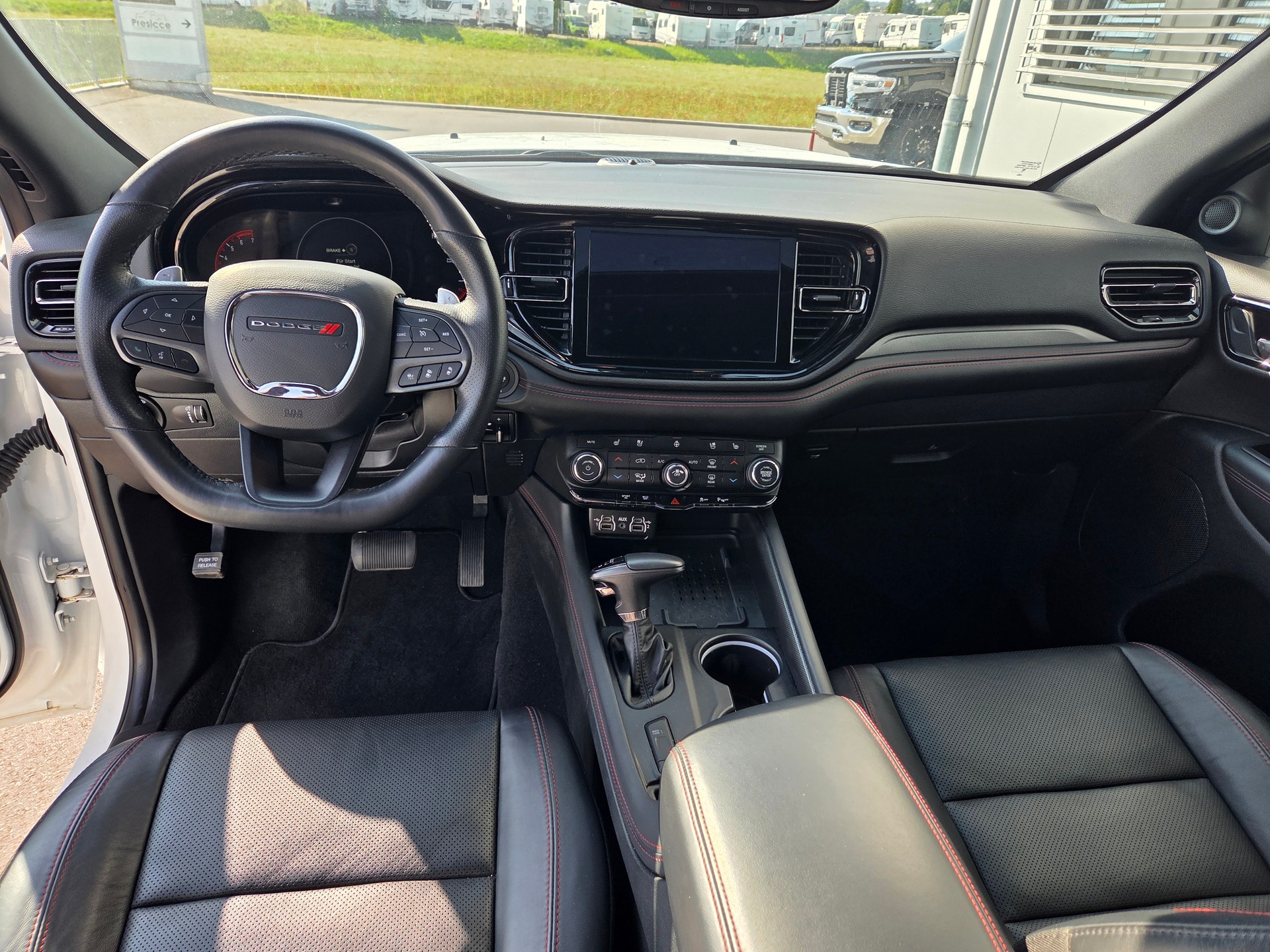 DODGE Durango 5.7 V8 4x4 R/T 365PS / 7-Plätzer 3.5 T AHK-image-11