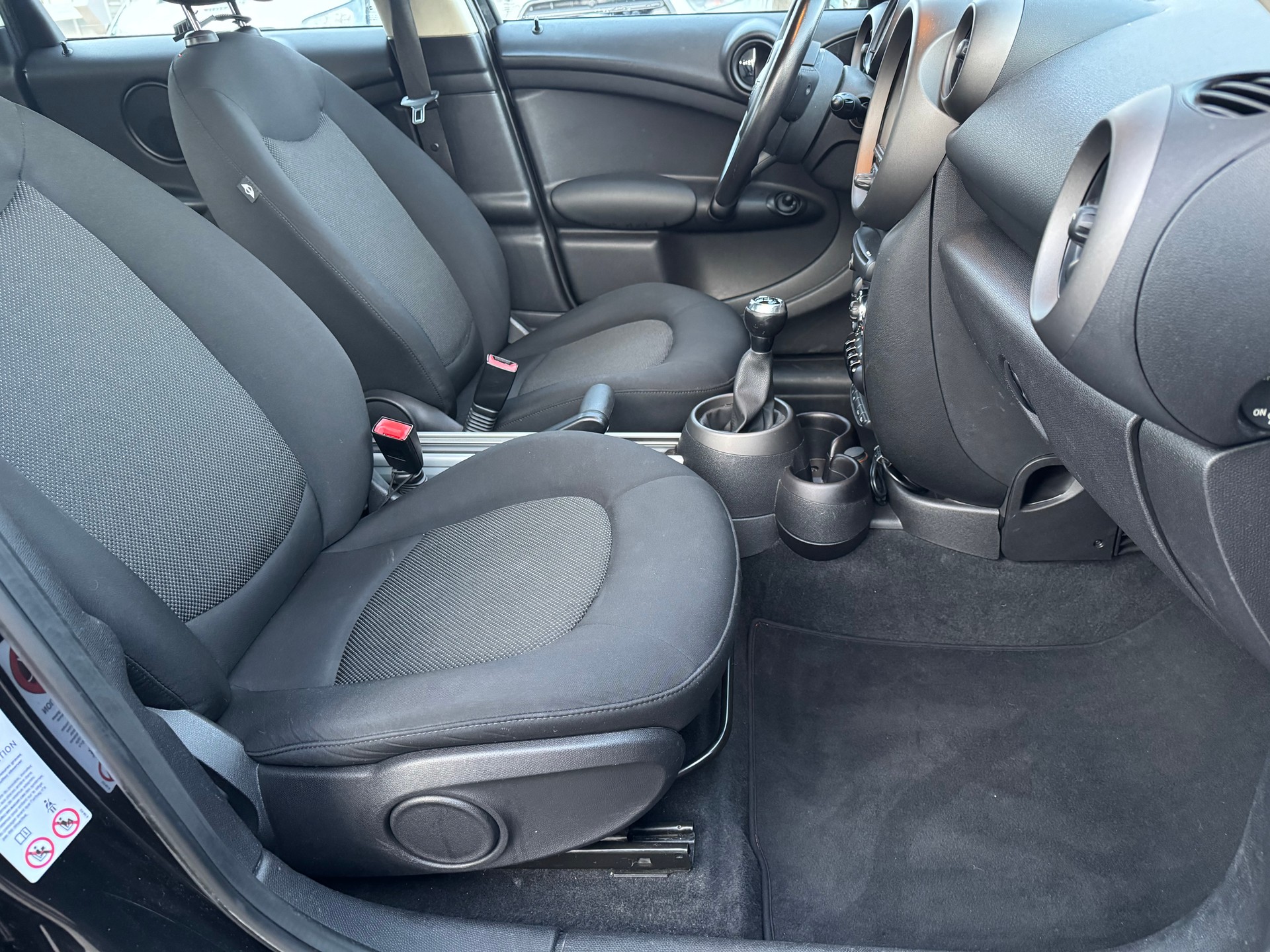 MINI Countryman Cooper FWD-image-8