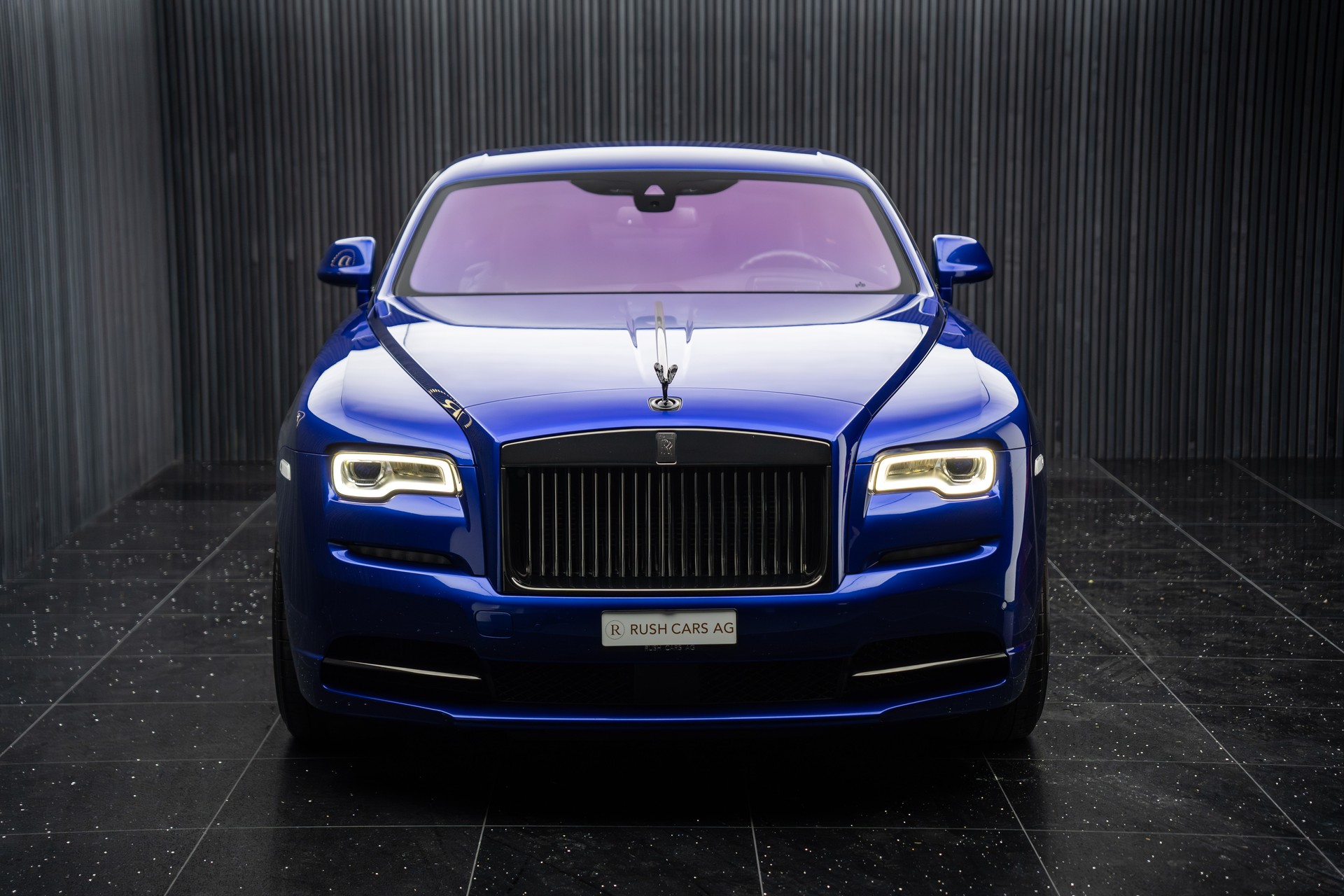 ROLLS-ROYCE Wraith 6.6 V12 Black Badge-showroom-element-1
