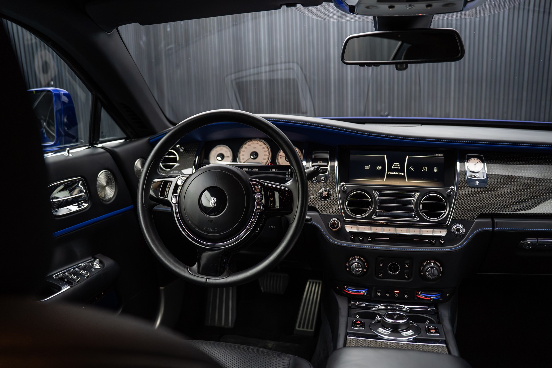 ROLLS-ROYCE Wraith 6.6 V12 Black Badge-image-8