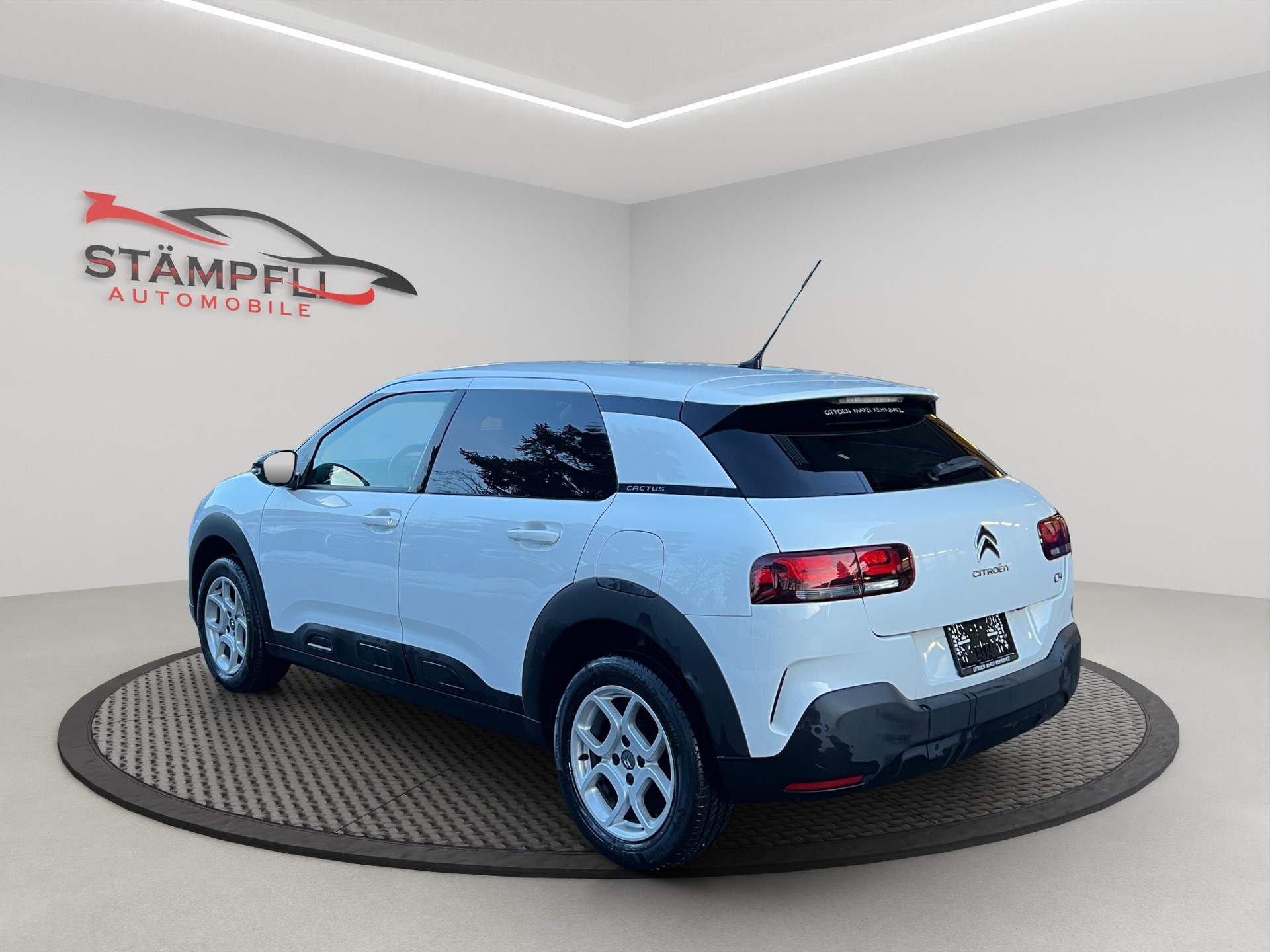 CITROEN C4 Cactus 1.2 Pure Tech Feel-image-2
