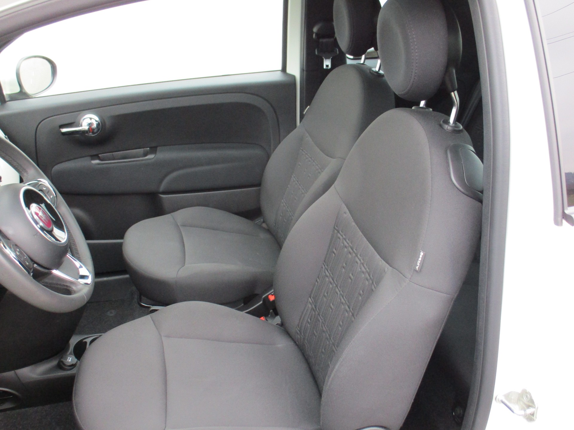 FIAT 500 1.0 GSE MildHybrid Lounge-image-5