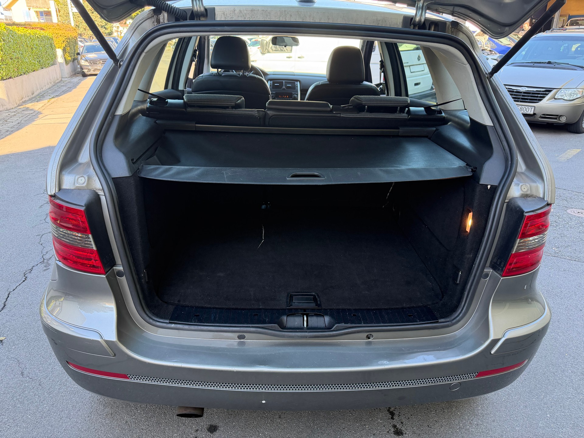 MERCEDES-BENZ B 170-image-8