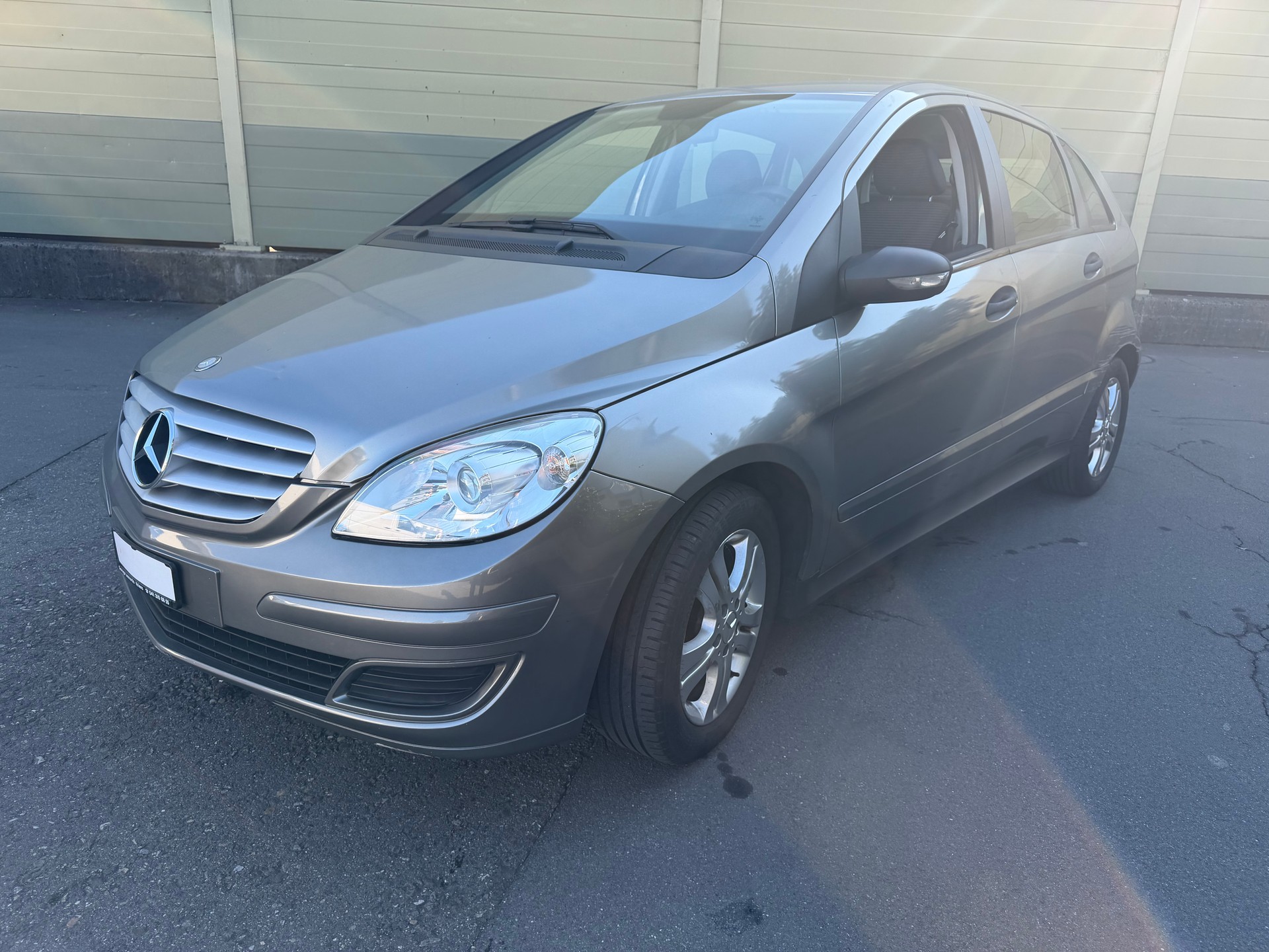 MERCEDES-BENZ B 170-image-1