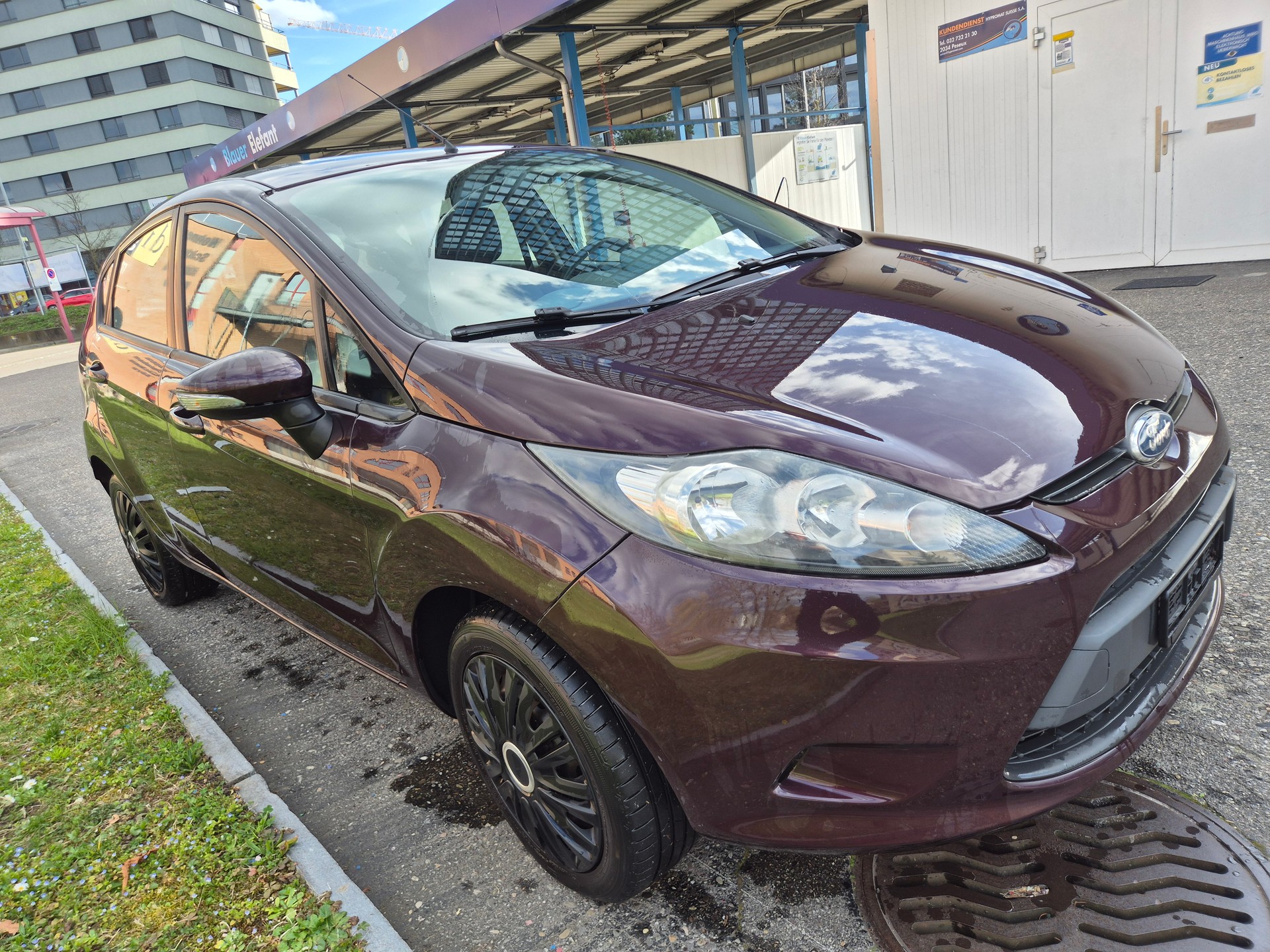 FORD Fiesta 1.25 16V Ambiente-image-1