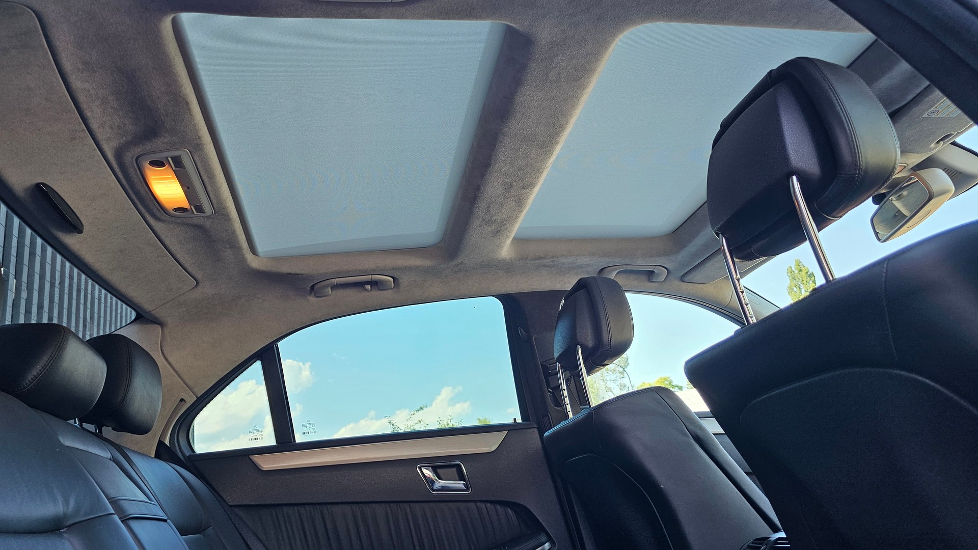 MERCEDES-BENZ E 500 Avantgarde AMG Optik 7G-Tronic-image-10