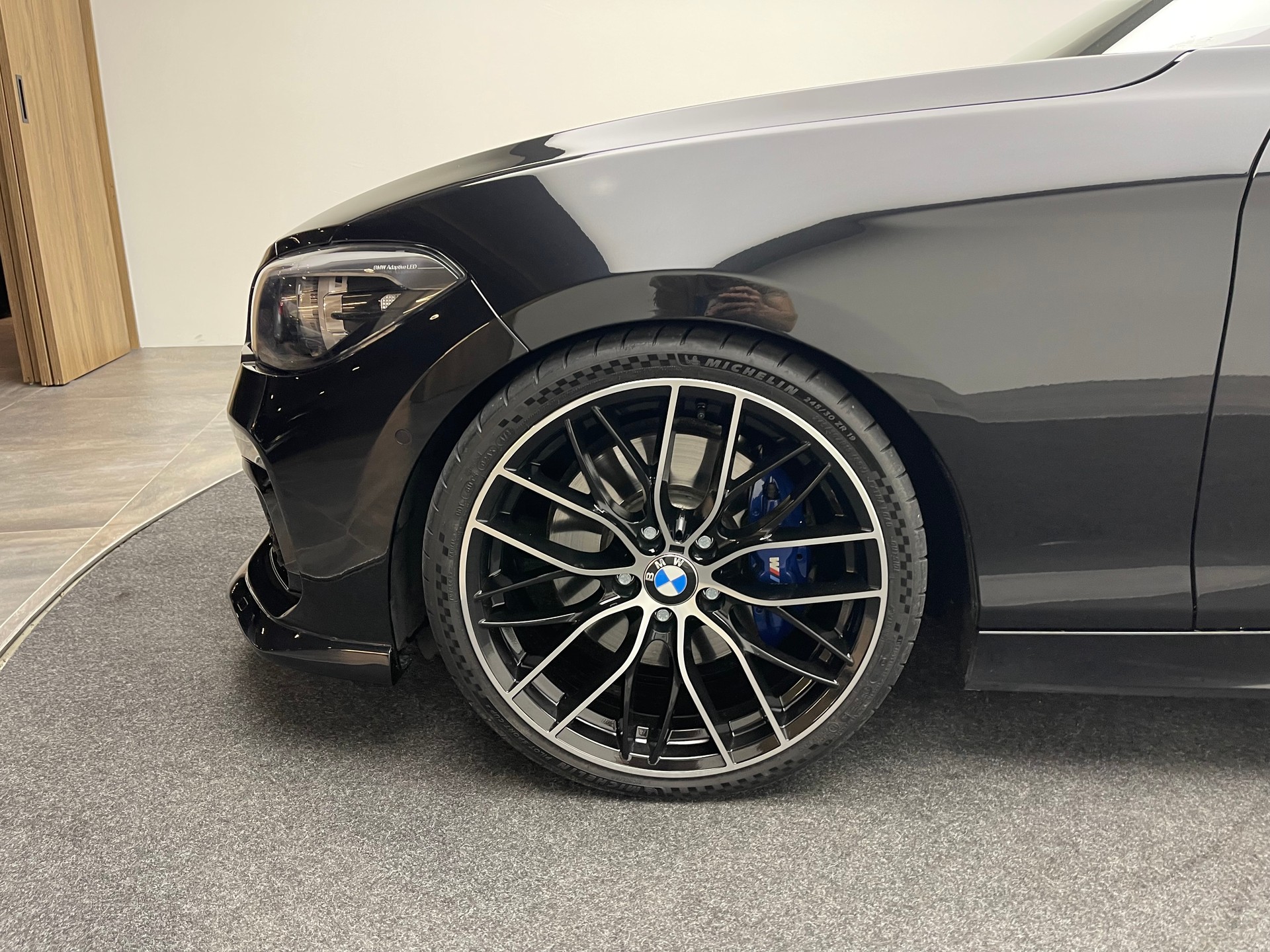 BMW M140i xDrive Steptronic-image-5