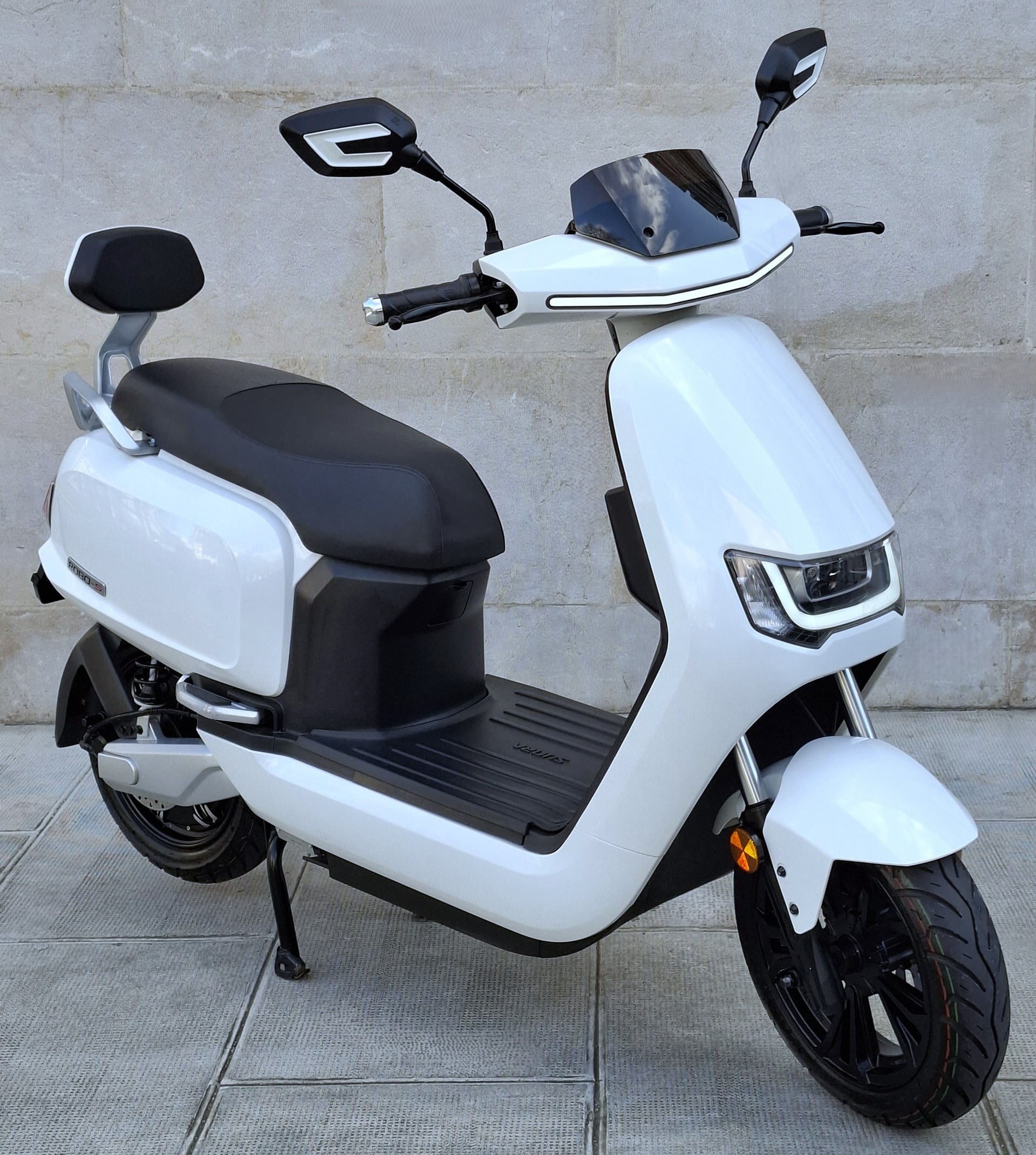 SUNRA ROBO S-showroom-element-1