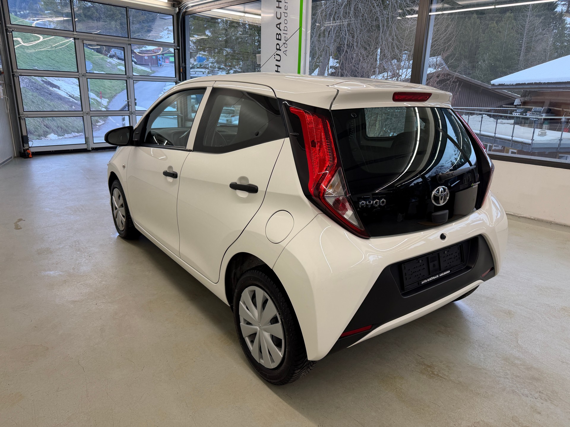 TOYOTA Aygo 1.0 VVT-i x-image-5
