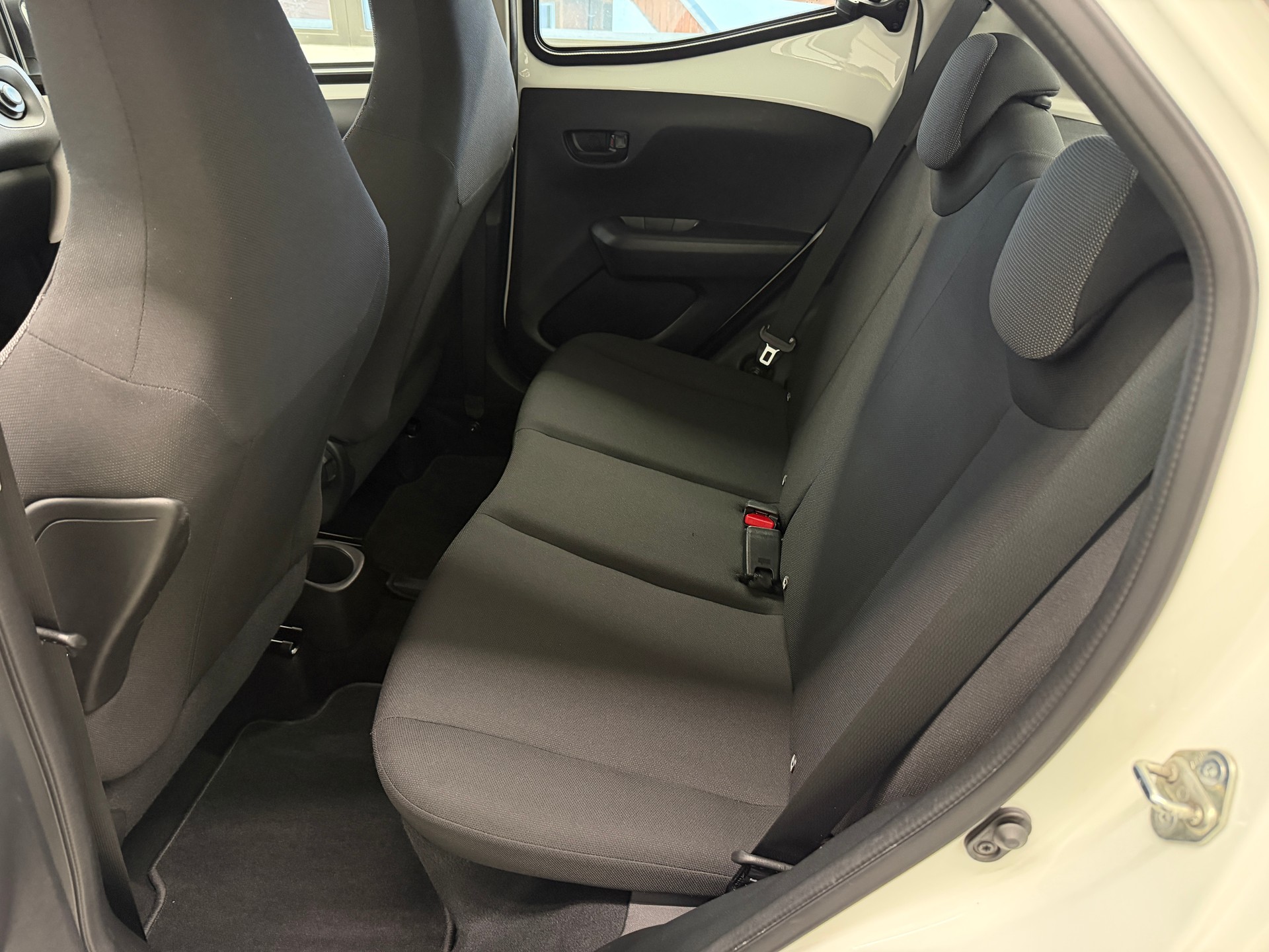 TOYOTA Aygo 1.0 VVT-i x-image-13