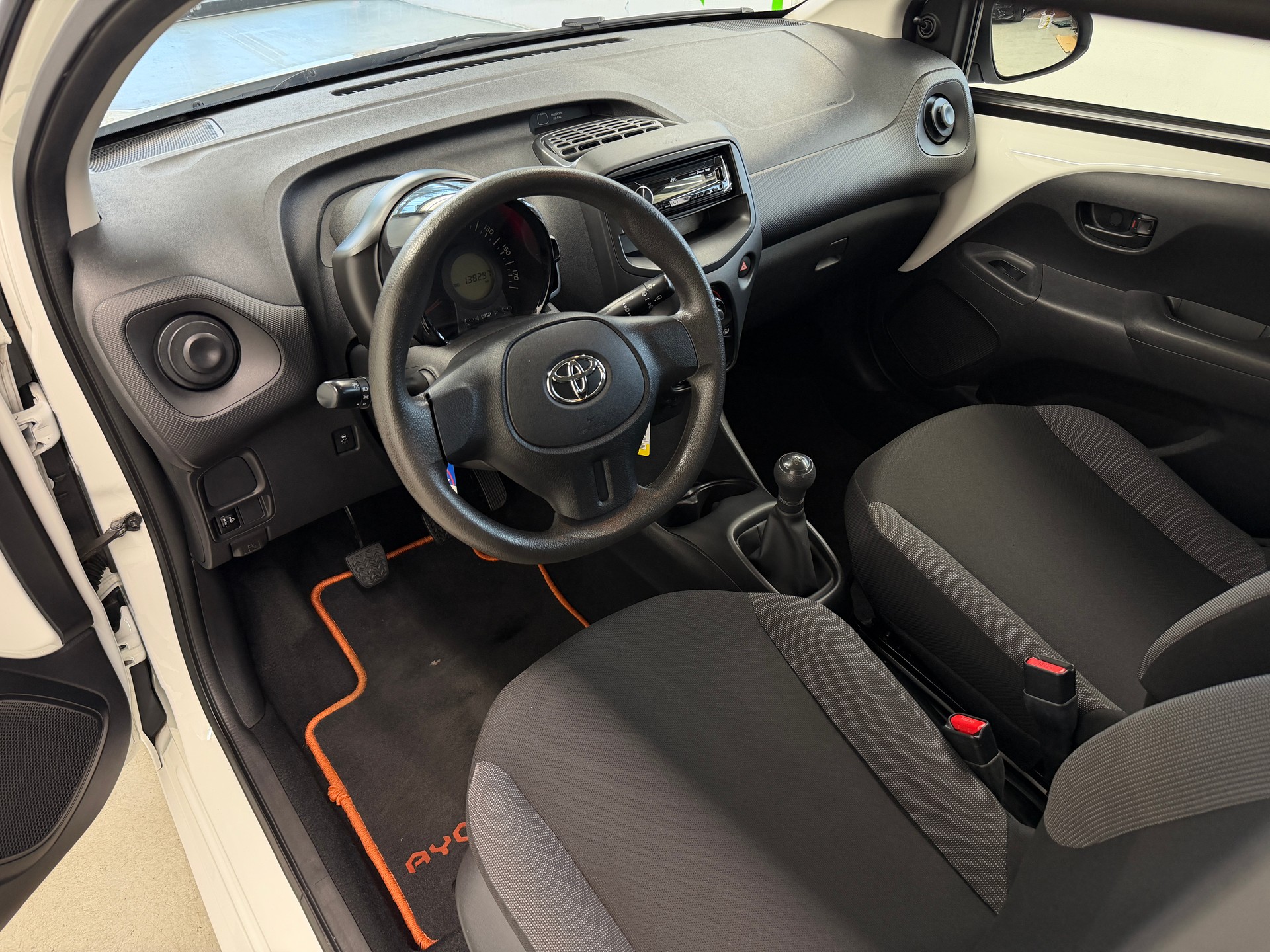 TOYOTA Aygo 1.0 VVT-i x-image-10