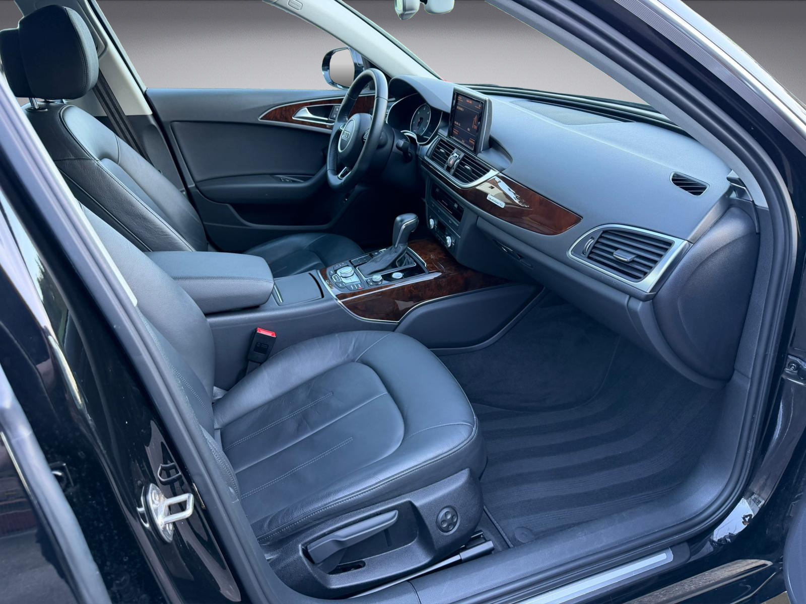 AUDI A6 Limousine 3.0 TDI V6 quattro S-tronic-image-11