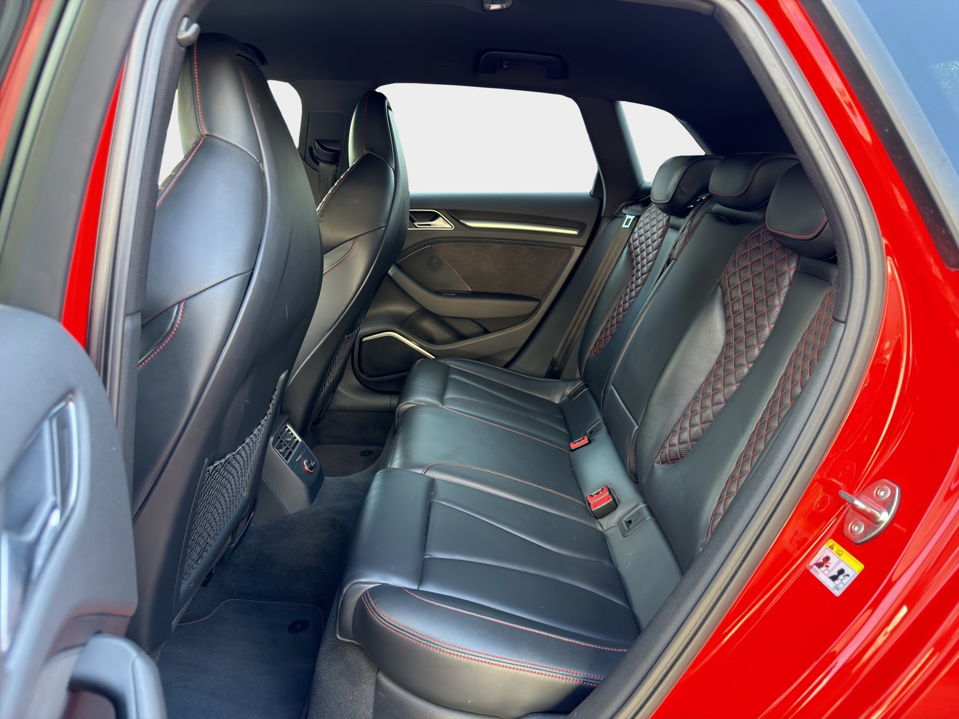 AUDI RS3 2.5 TSI quattro S-tronic-image-14