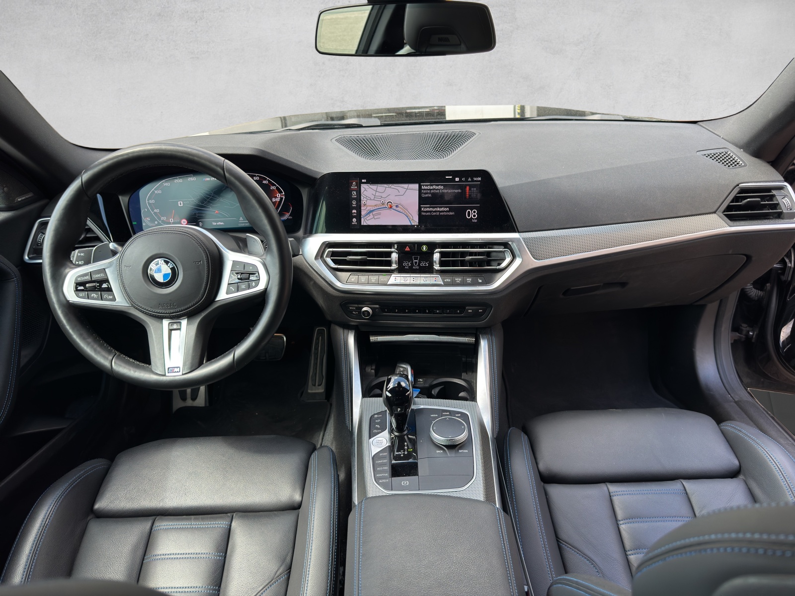 BMW M240i xDrive Steptronic-image-4