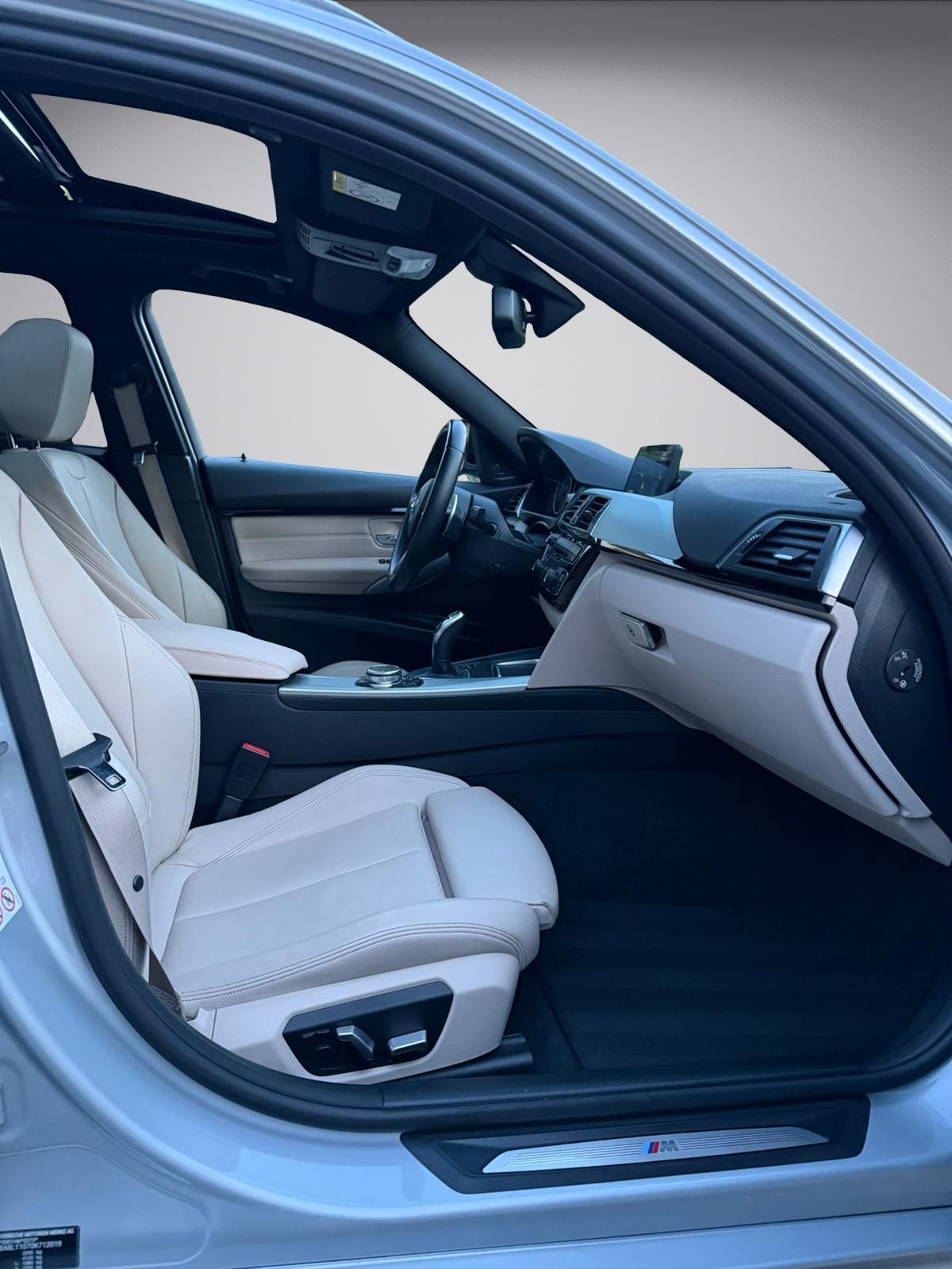 BMW 335d xDrive Touring M Sport Line Steptronic * Facelift * M Sport Paket *-image-12