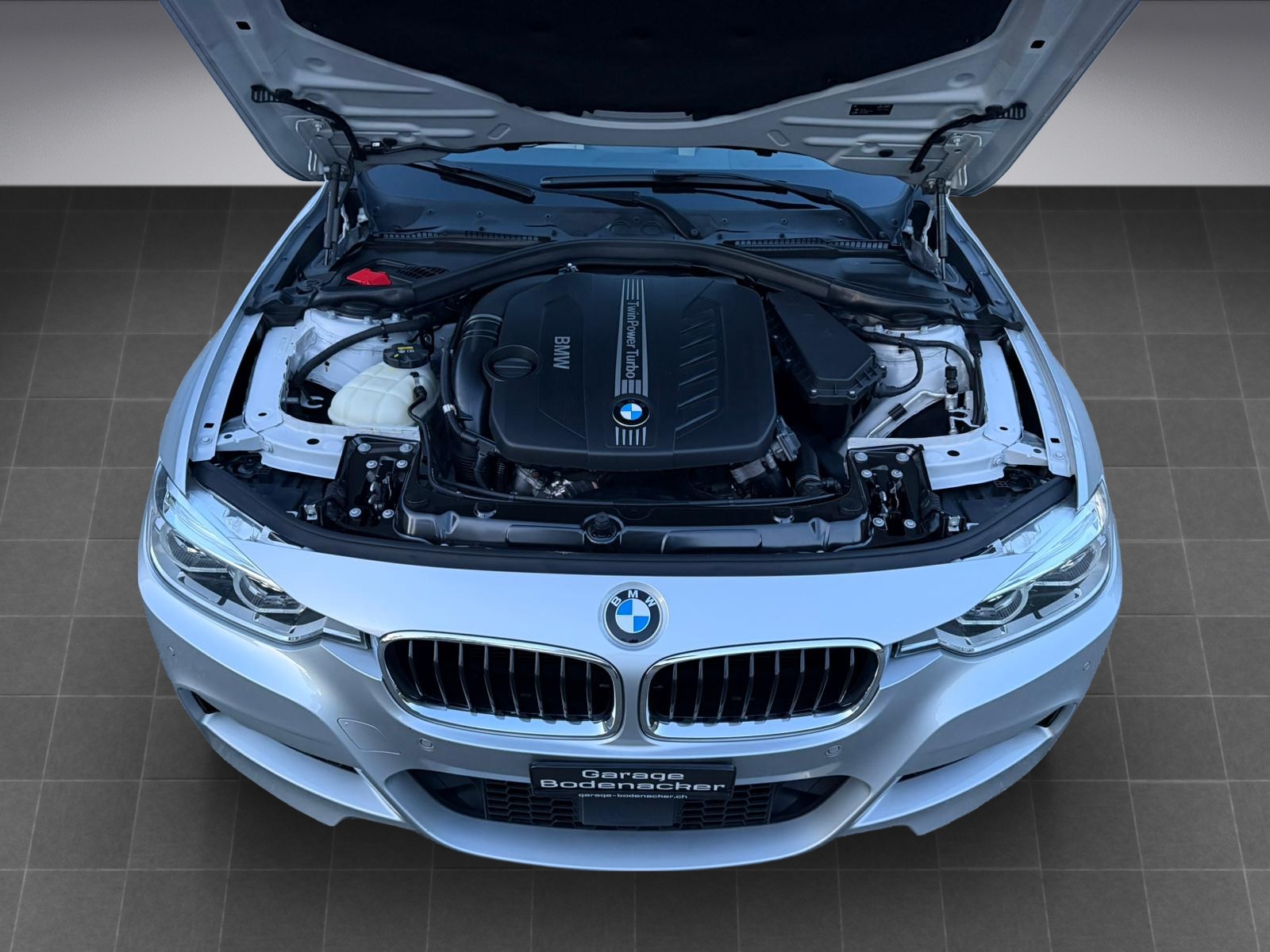 BMW 335d xDrive Touring M Sport Line Steptronic * Facelift * M Sport Paket *-image-20
